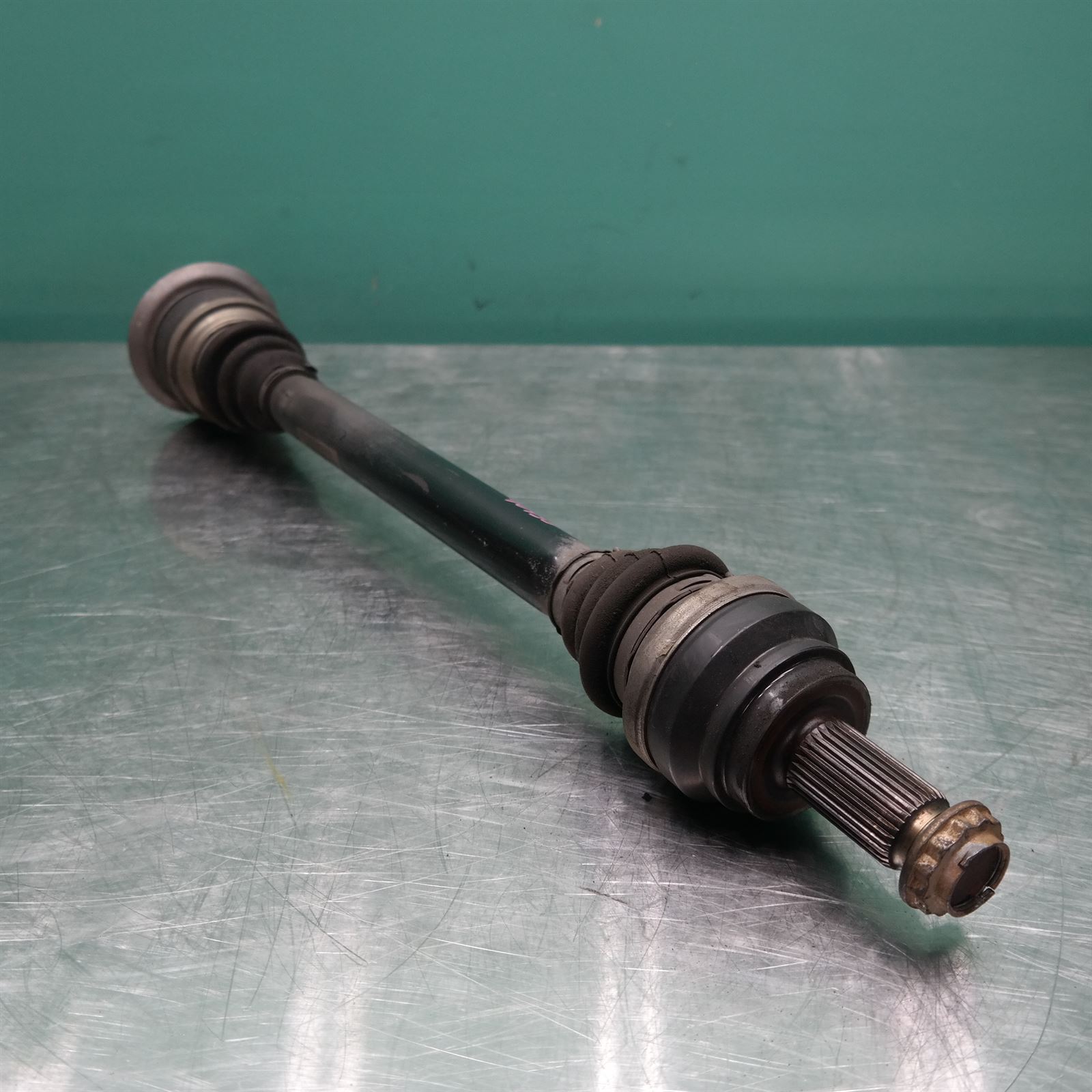 LEFT DRIVESHAFT F10 (029) *33-25* LEFT DRIVESHAFT F10 (029) *33-25*