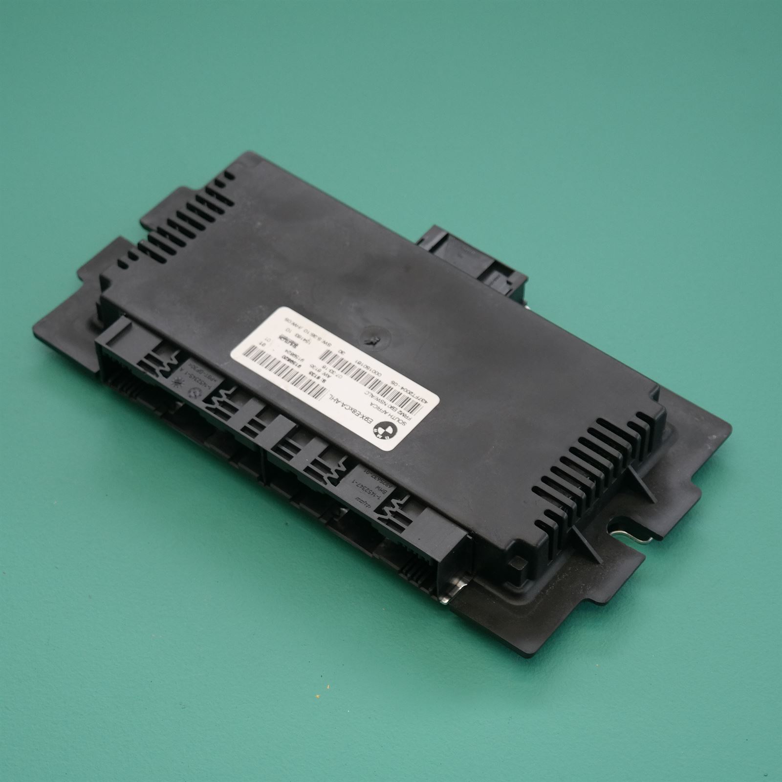 ECU E90 # Footwell Module # (064) *61-25* 2 ECU E90 # Footwell Module # (064) *61-25* - Image 2