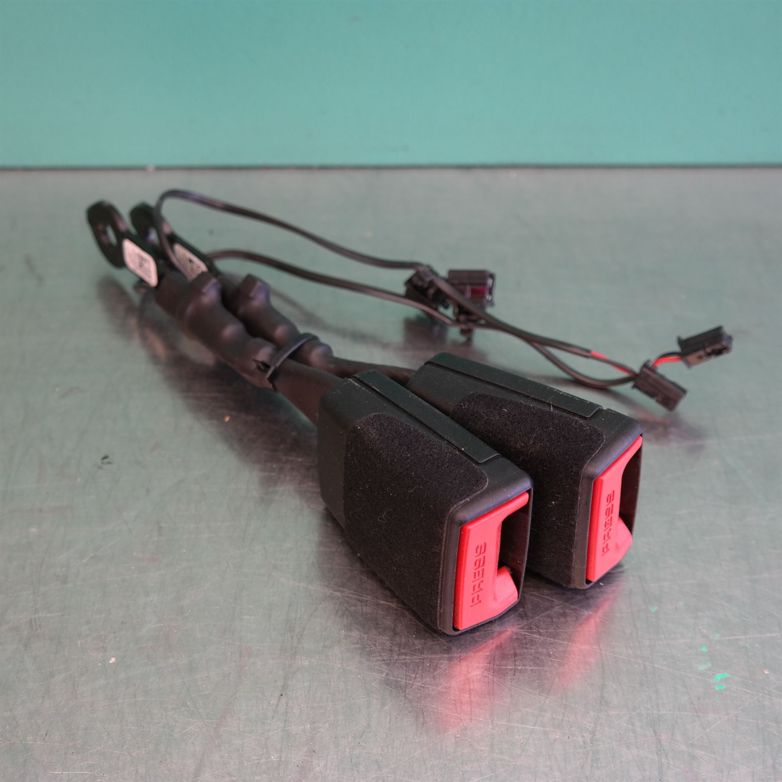 SEAT BELT #STALKS# FRONT PAIR 2 SEAT BELT #STALKS# FRONT PAIR - Image 2