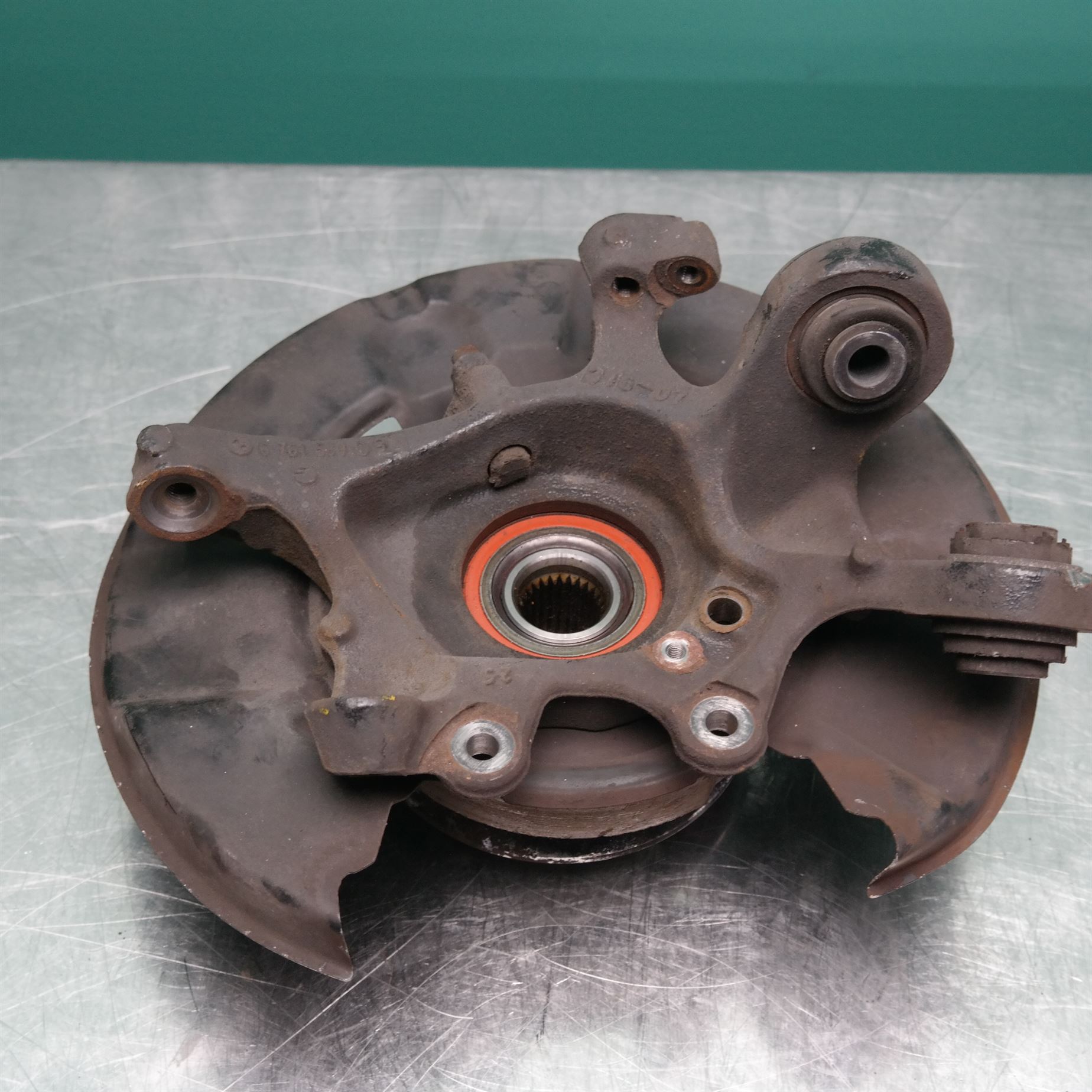 bmw 2枠目 Genuine BMW - 31308040203 - Front Strut Mount (31-30-8-040-203)
