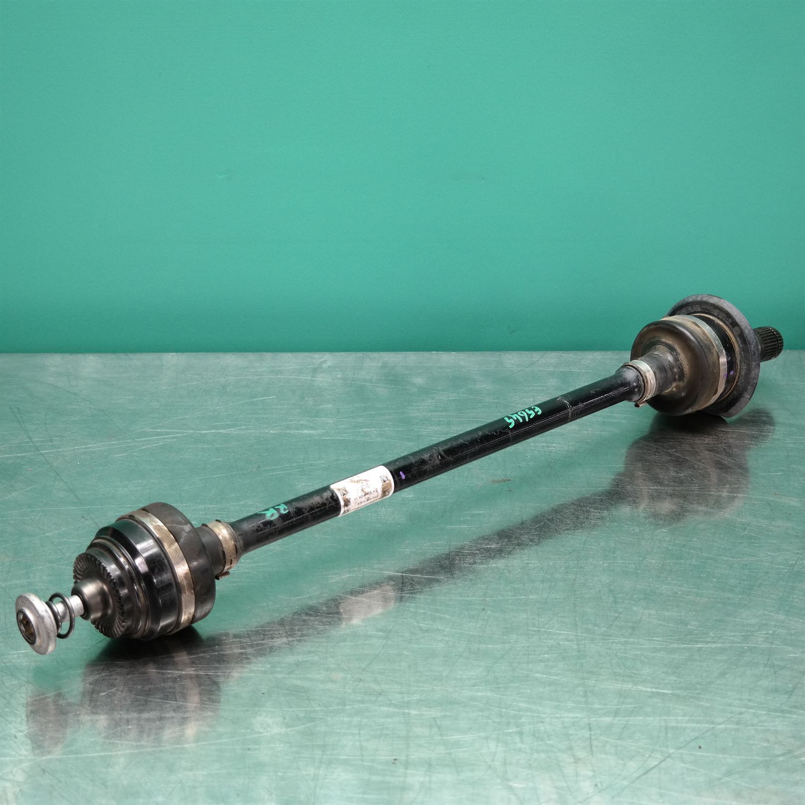 RIGHT DRIVESHAFT G01 Rear (944) *33-25* RIGHT DRIVESHAFT G01 Rear (944) *33-25*
