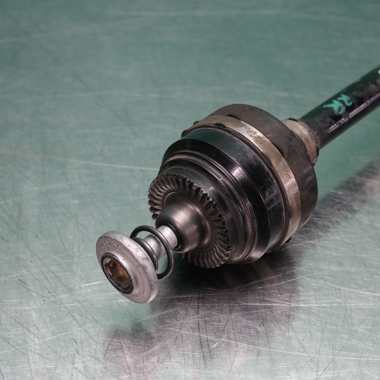 RIGHT DRIVESHAFT G01 Rear (944) *33-25* 2 RIGHT DRIVESHAFT G01 Rear (944) *33-25* - Image 2