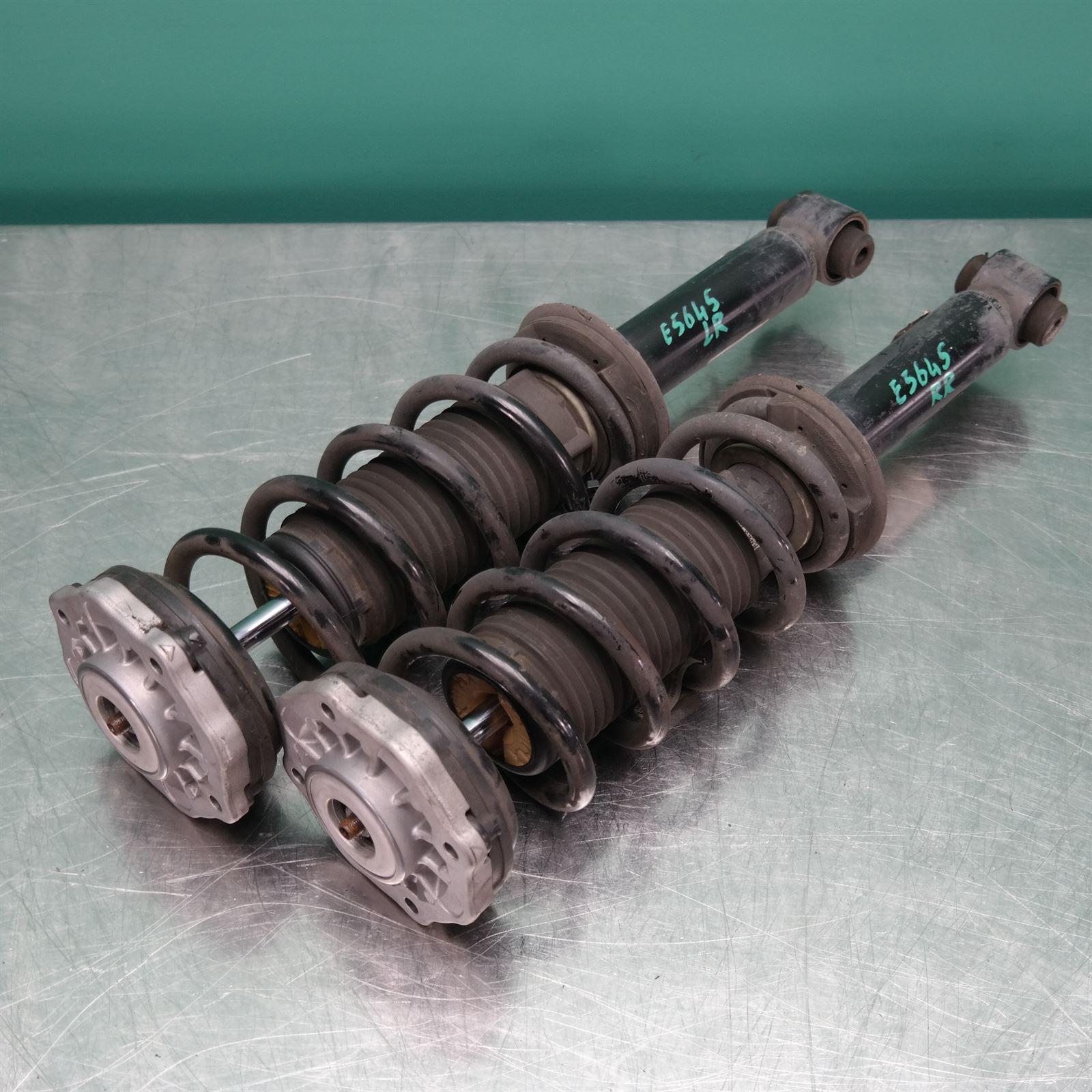 SHOCK ABSORBER G01 (801) (801) *33-45* 2 SHOCK ABSORBER G01 (801) (801) *33-45* - Image 2