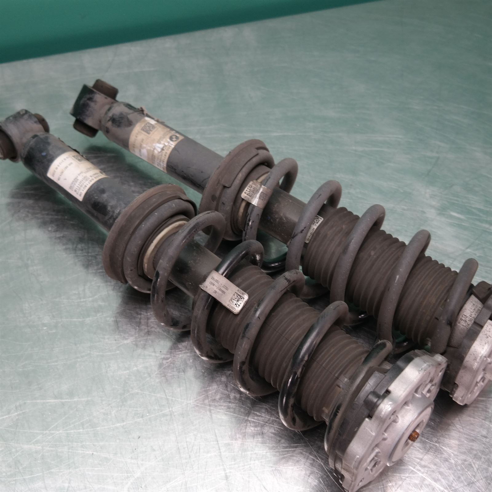 SHOCK ABSORBER G01 (801) (801) *33-45* 6 SHOCK ABSORBER G01 (801) (801) *33-45* - Image 6
