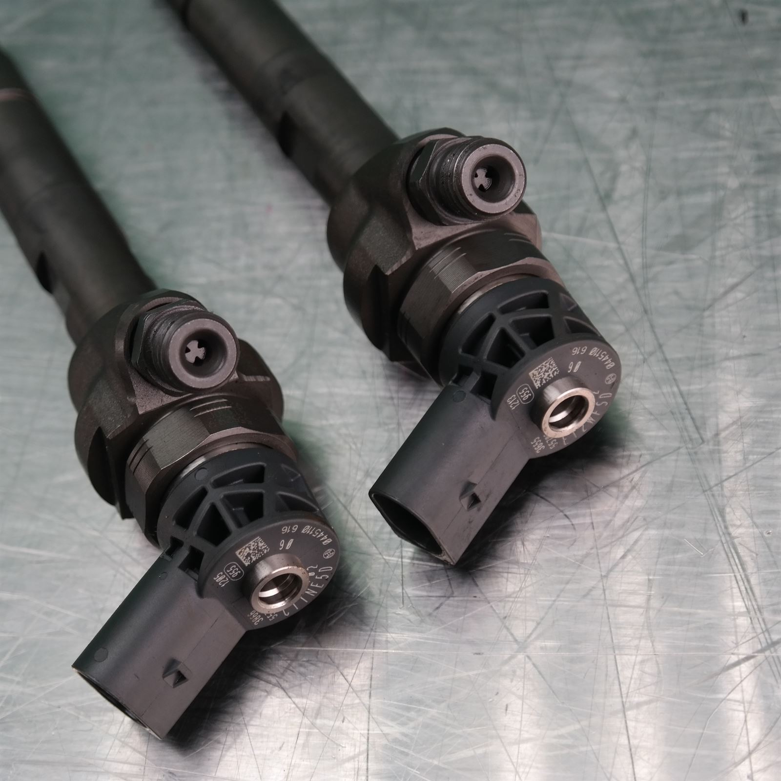 Genuine 2016 BMW X5 Fuel injector F15 0 BM Spares