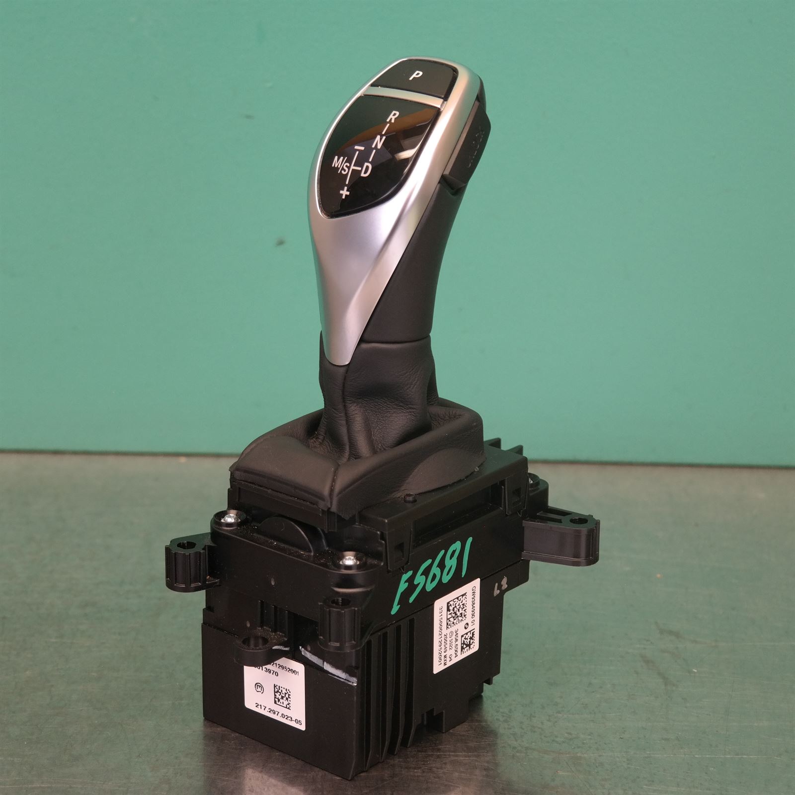 Genuine 2016 BMW X5 Gear shifter F15 N/A BM Spares