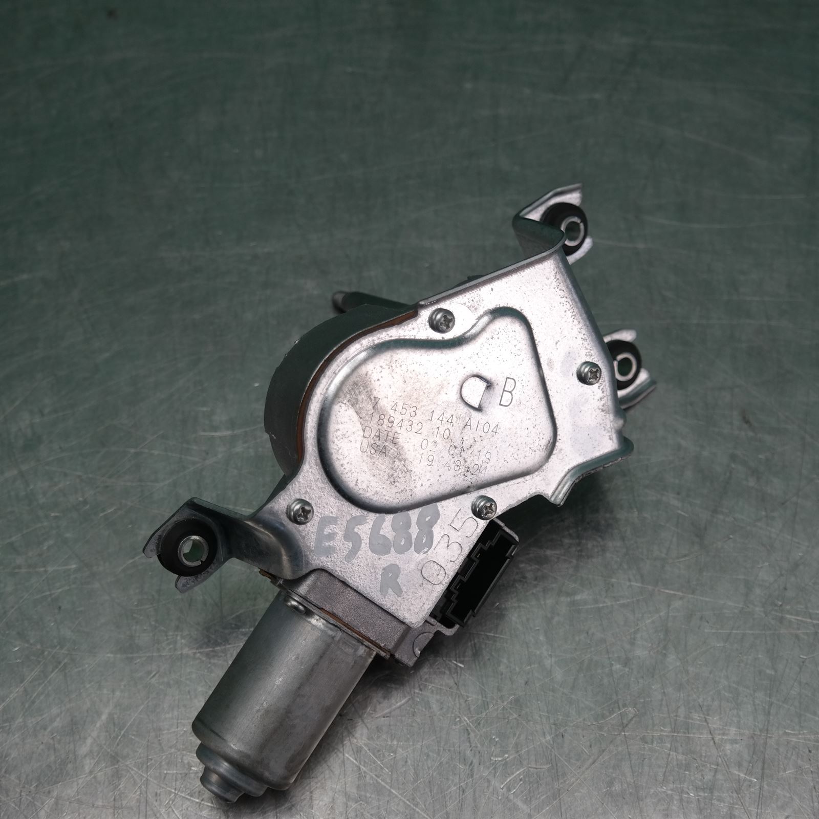 WIPER LINKAGE G05 # Rear # (144) *61-45* 3 WIPER LINKAGE G05 # Rear # (144) *61-45* - Image 3