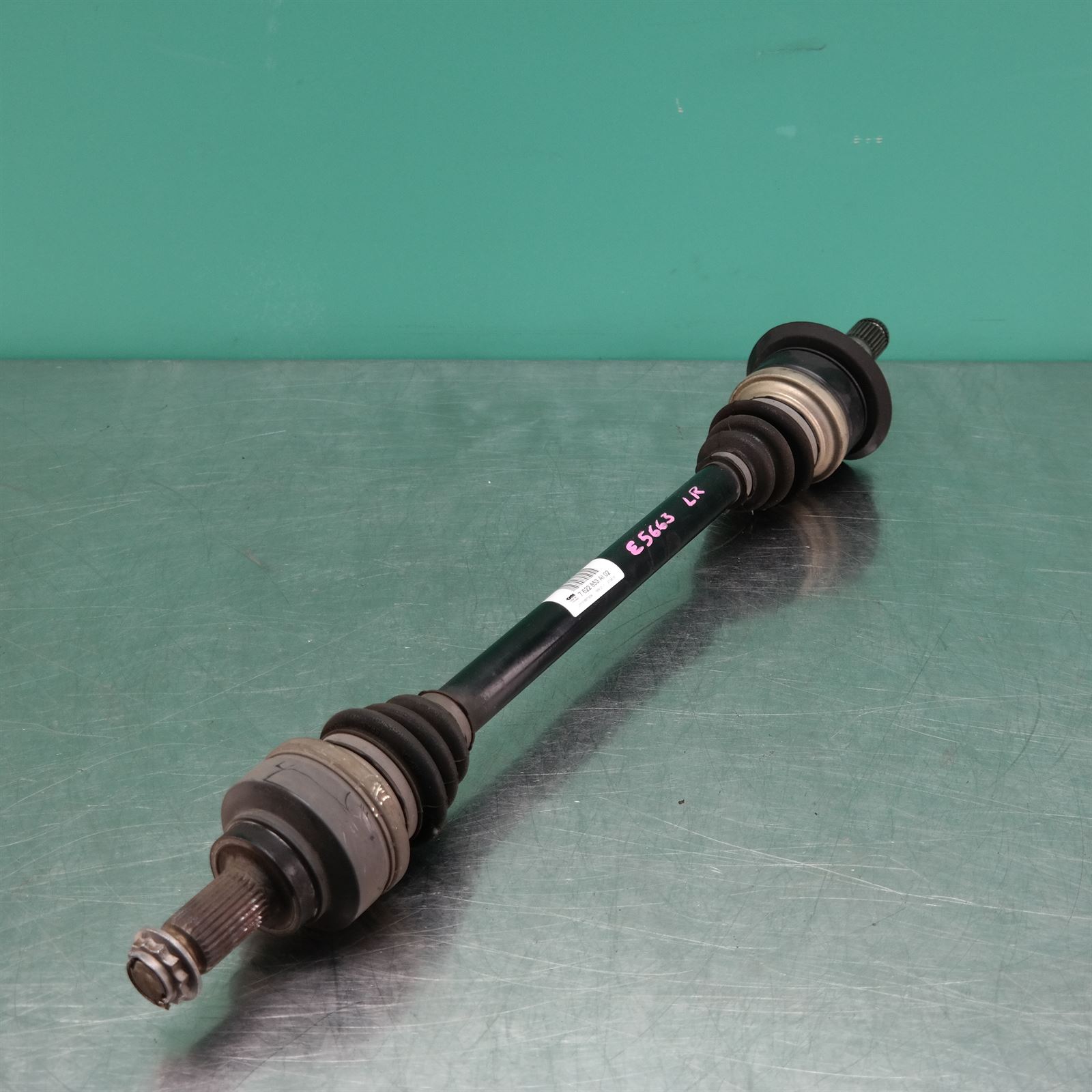 LEFT DRIVESHAFT F F22 (853) *33-25* LEFT DRIVESHAFT F F22 (853) *33-25*
