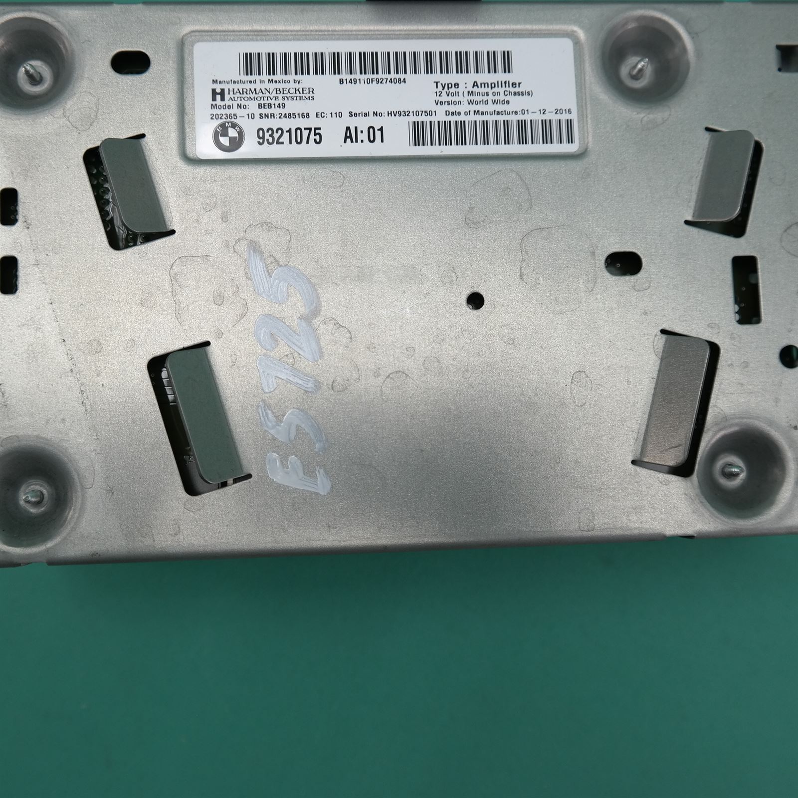 STEREO/HEAD UNIT F15 # Amplifier # (075) *65-25* 9.321.075 2 STEREO/HEAD UNIT F15 # Amplifier # (075) *65-25* 9.321.075 - Image 2