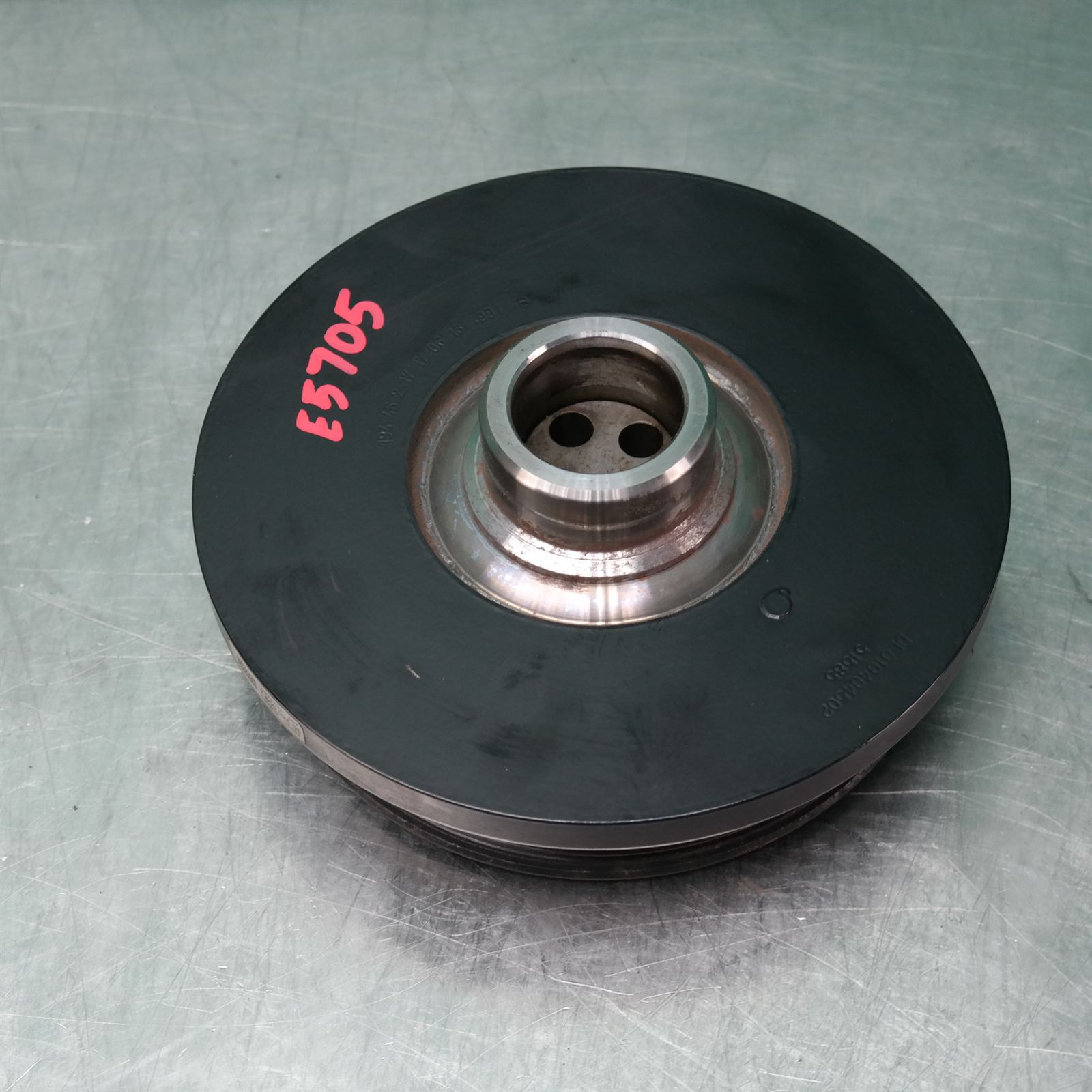 CRANKSHAFT PULLEY E71 (026) *11-18* D 3 CRANKSHAFT PULLEY E71 (026) *11-18* D - Image 3
