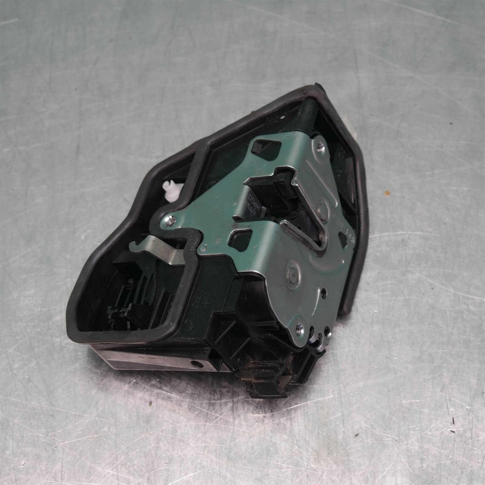 LOCK MECHANISM F30 # Door lock # (144) *51-10* RHF 2 LOCK MECHANISM F30 # Door lock # (144) *51-10* RHF - Image 2