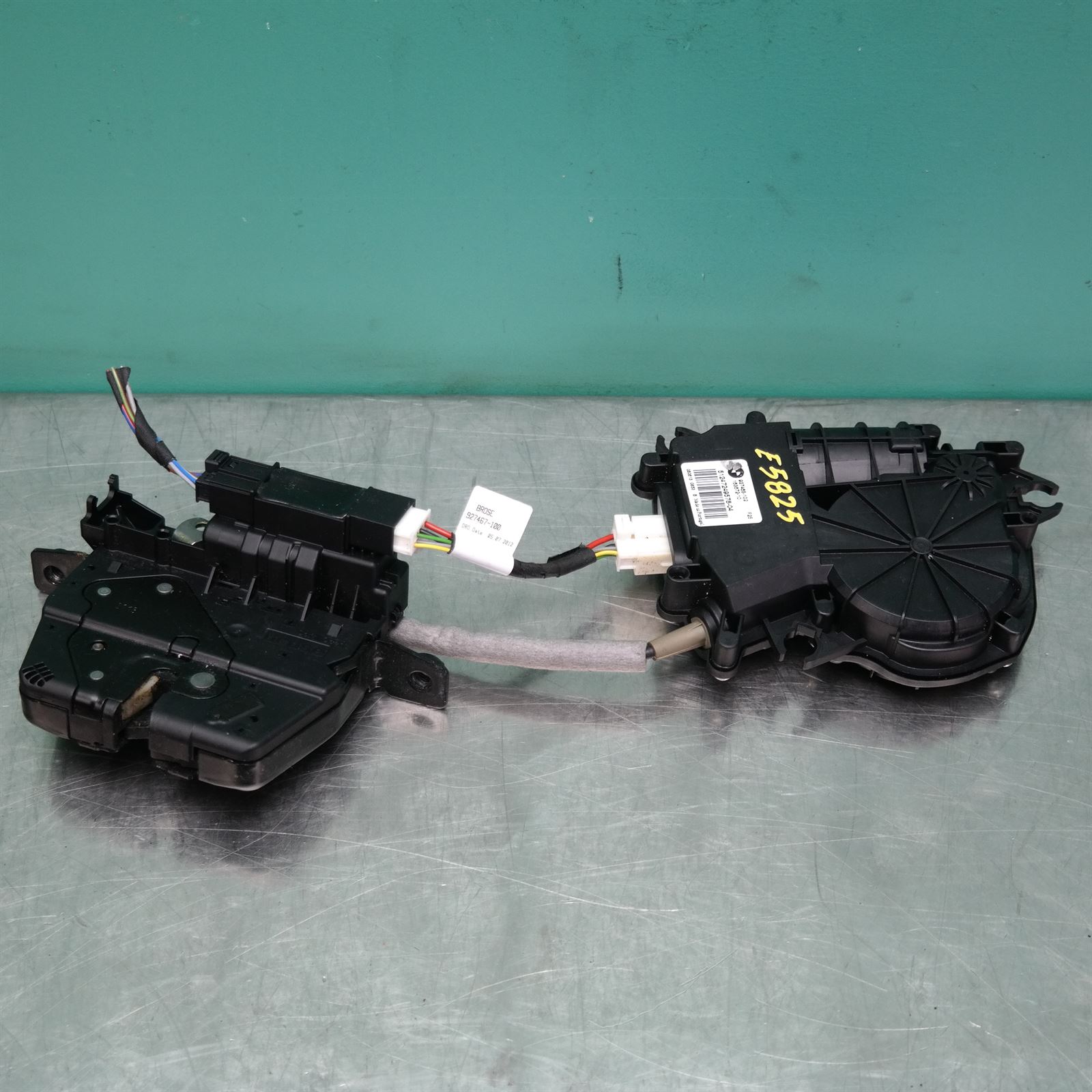 LOCK MECHANISM F25 # Tailgate lock # (544) (578) *41-60* LOCK MECHANISM F25 # Tailgate lock # (544) (578) *41-60*