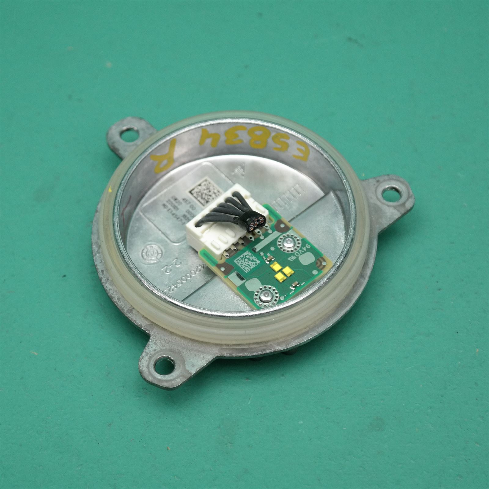 ECU G20 # Headlight # LED MODULE (DAYTIME) (134) *63-05* L/R 2 ECU G20 # Headlight # LED MODULE (DAYTIME) (134) *63-05* L/R - Image 2