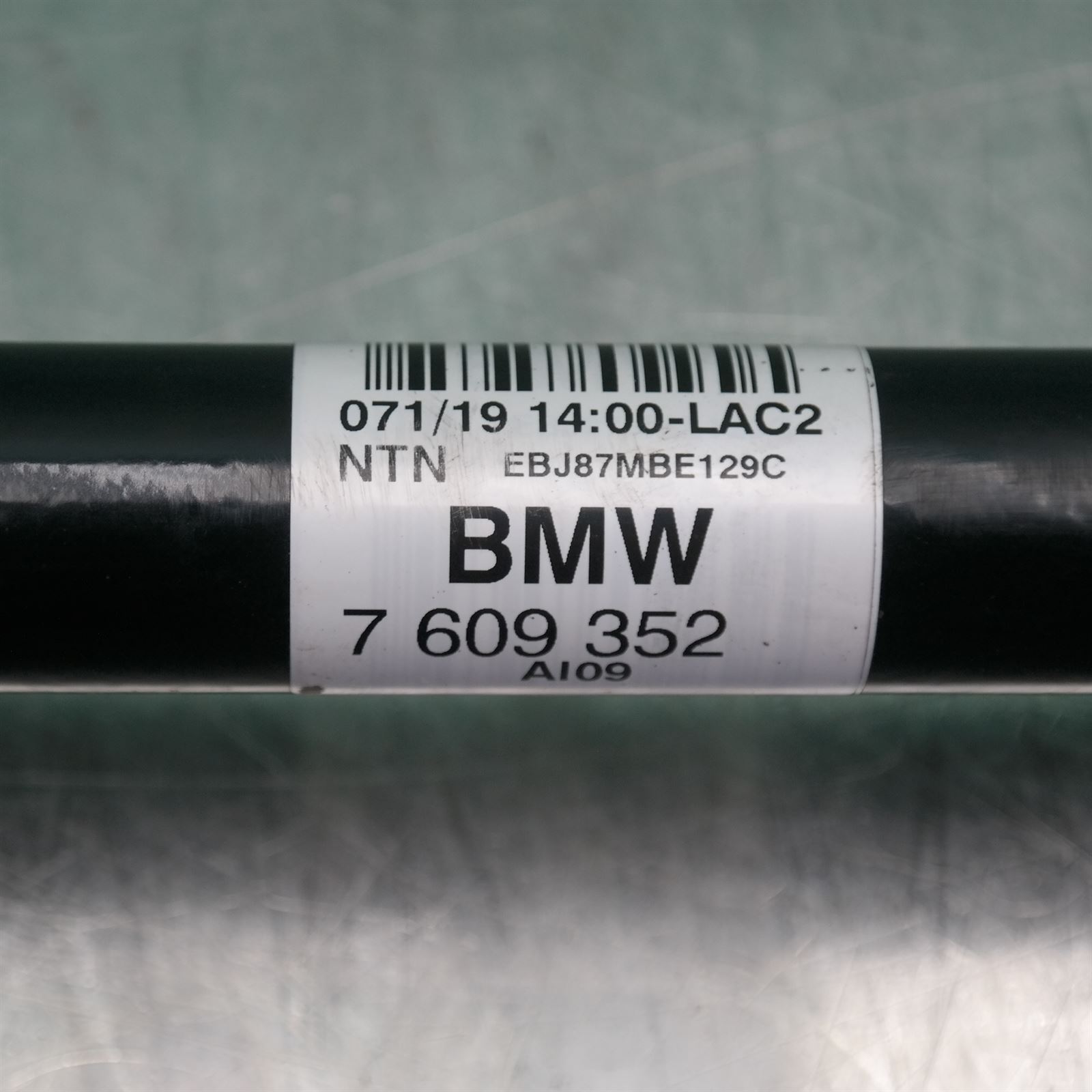 RIGHT DRIVESHAFT F20 (302) *33-25* 3 RIGHT DRIVESHAFT F20 (302) *33-25* - Image 3