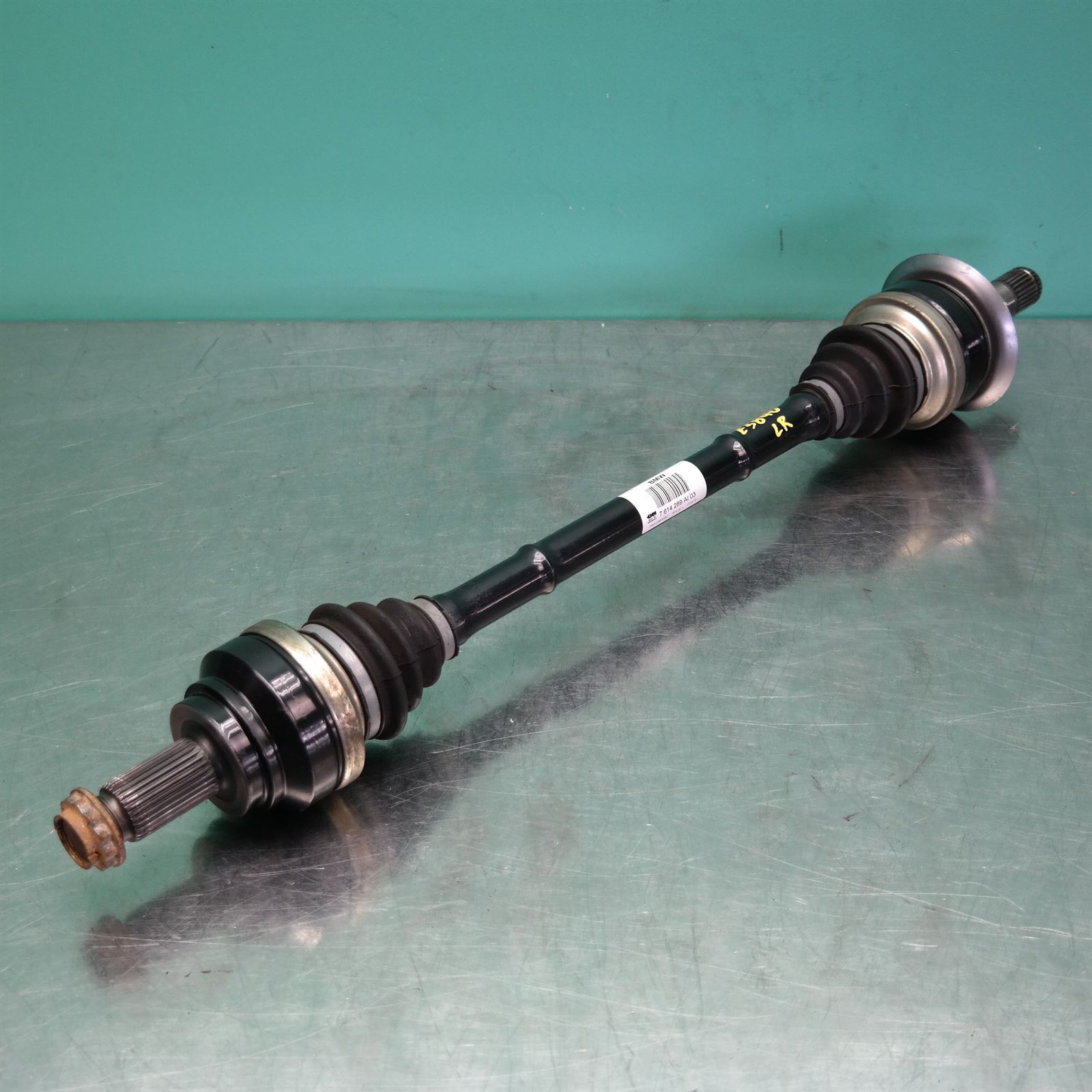 LEFT DRIVESHAFT F10 (289) *33-25* LEFT DRIVESHAFT F10 (289) *33-25*