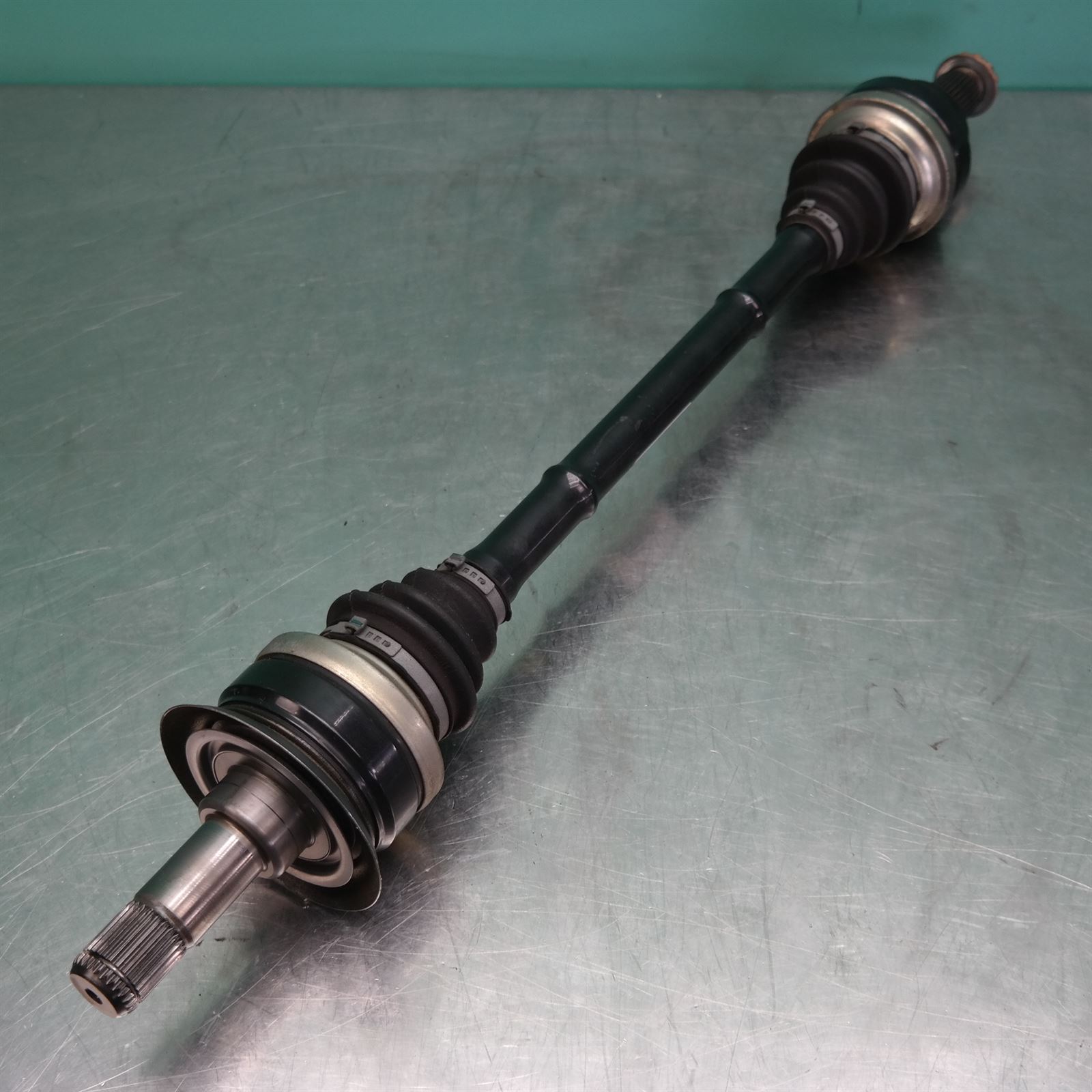 LEFT DRIVESHAFT F10 (289) *33-25* 2 LEFT DRIVESHAFT F10 (289) *33-25* - Image 2