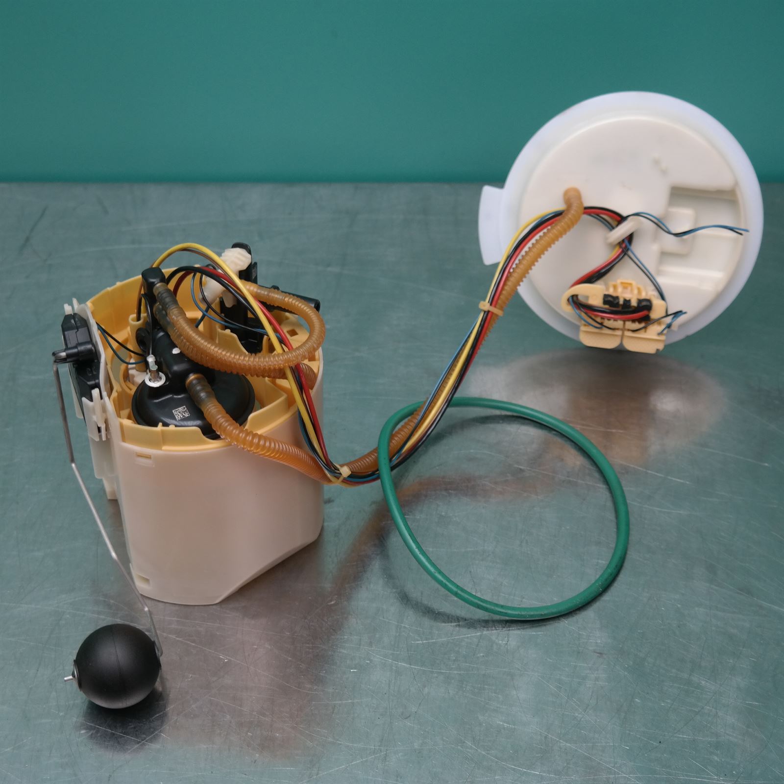 FUEL PUMP G02 (611) *16-15* EARLY 7214881 ON STICKER 2 FUEL PUMP G02 (611) *16-15* EARLY 7214881 ON STICKER - Image 2