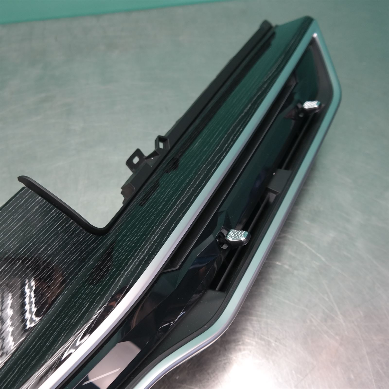 TRIM PANEL G05 # Instrument panel trim left # (831) *51-30* 4 TRIM PANEL G05 # Instrument panel trim left # (831) *51-30* - Image 4