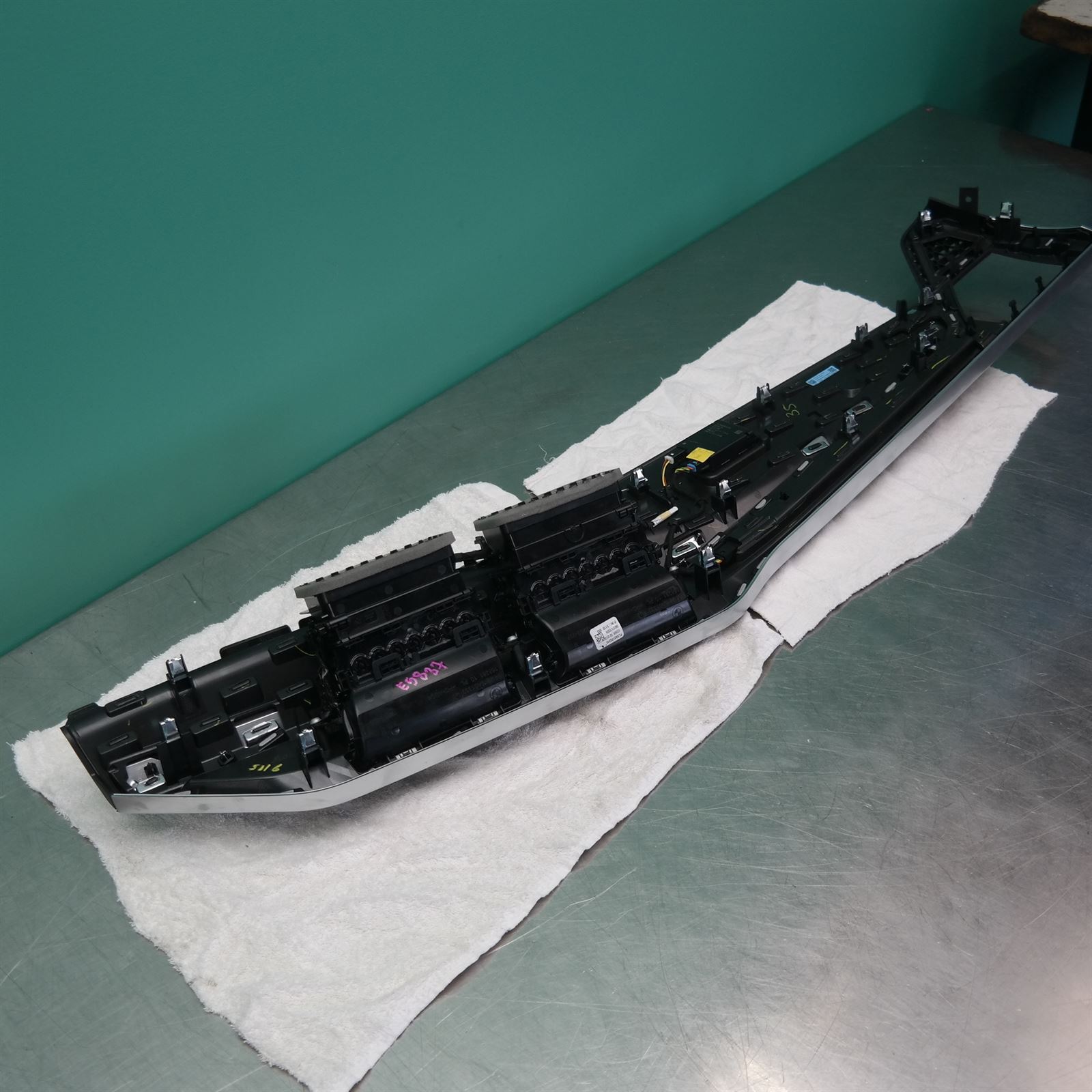TRIM PANEL G05 # Instrument panel trim left # (831) *51-30* 6 TRIM PANEL G05 # Instrument panel trim left # (831) *51-30* - Image 6