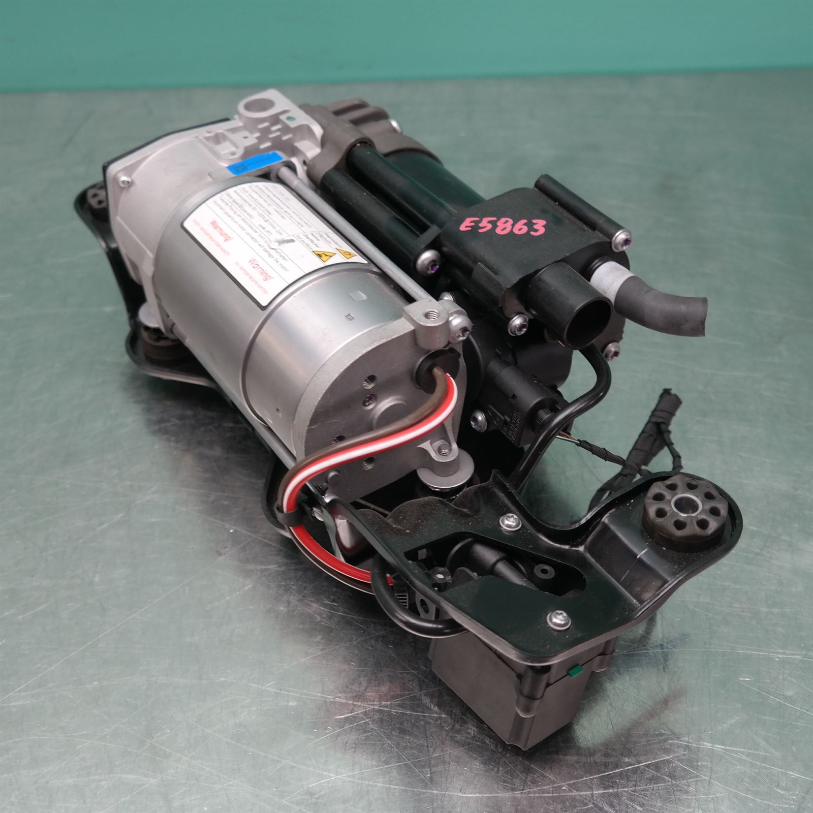 AIR RIDE COMPRESSOR F15 (177) *33-50* 2 AIR RIDE COMPRESSOR F15 (177) *33-50* - Image 2