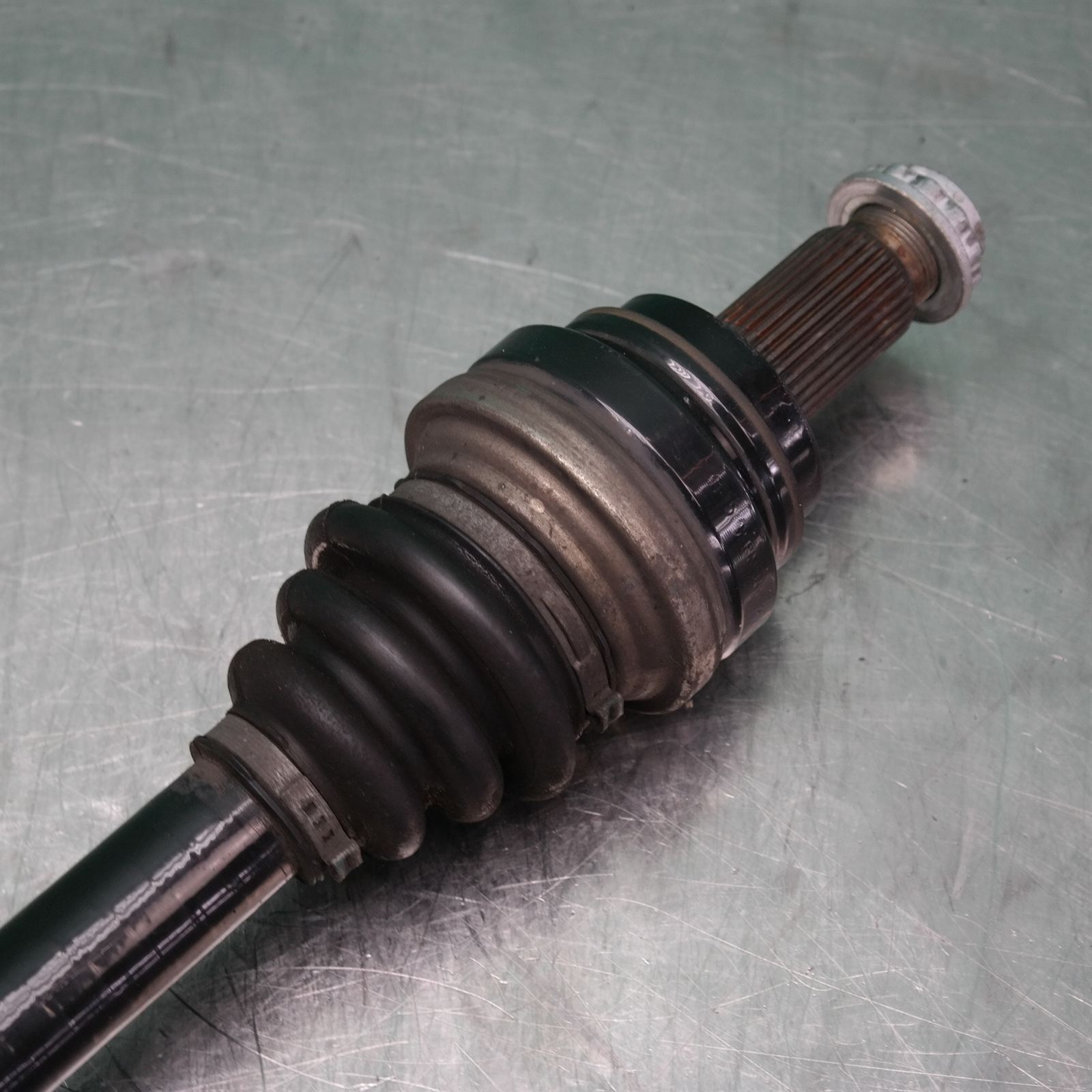 LEFT DRIVESHAFT F25 # Rear # (041) *33-25* 4 LEFT DRIVESHAFT F25 # Rear # (041) *33-25* - Image 4