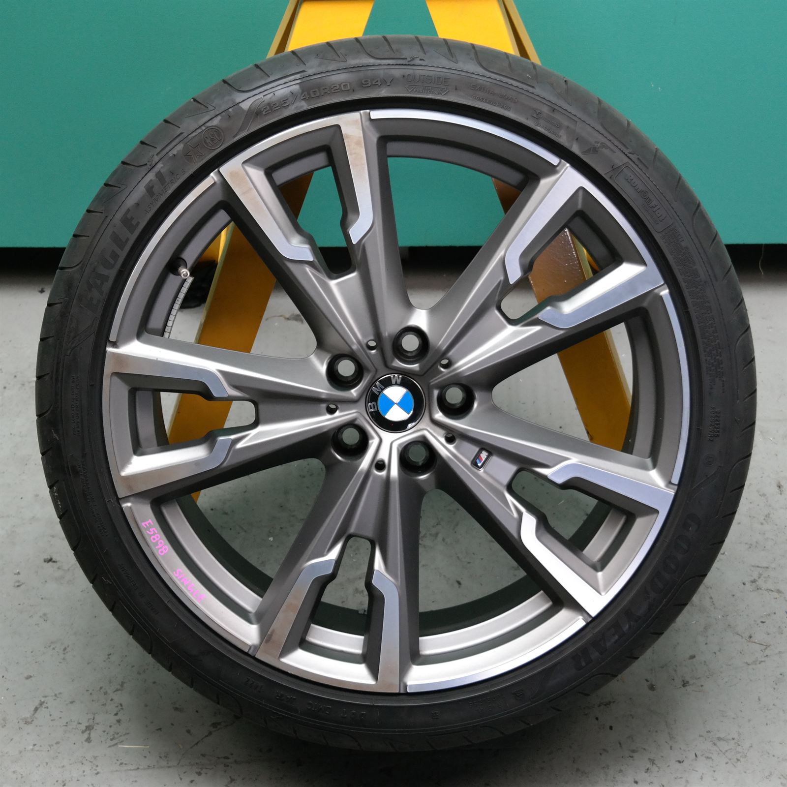 WHEEL STEEL F39 Single (569) *36-15* 8064569 WHEEL STEEL F39 Single (569) *36-15* 8064569