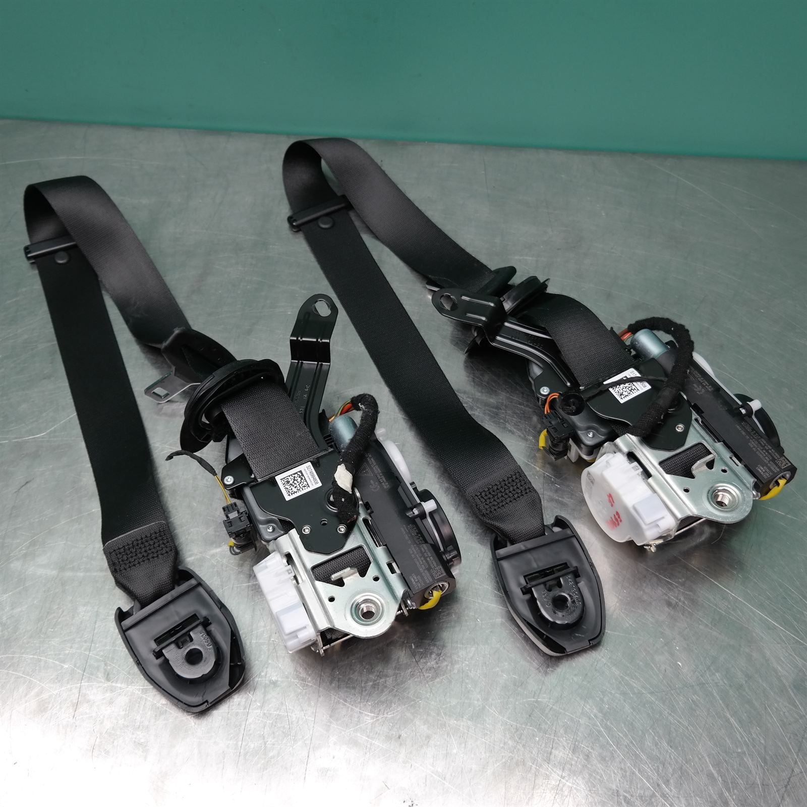 SEAT BELT G01 # Front Belts # (945) (946) *72-05* 2 SEAT BELT G01 # Front Belts # (945) (946) *72-05* - Image 2