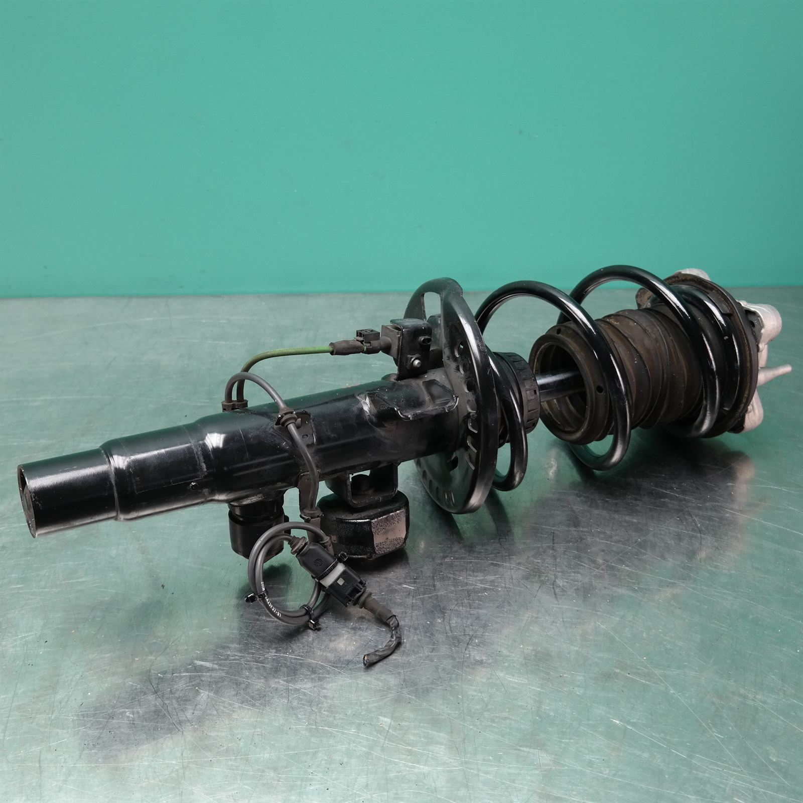 LEFT FRONT STRUT G20 (735) *31-10* 3 LEFT FRONT STRUT G20 (735) *31-10* - Image 3