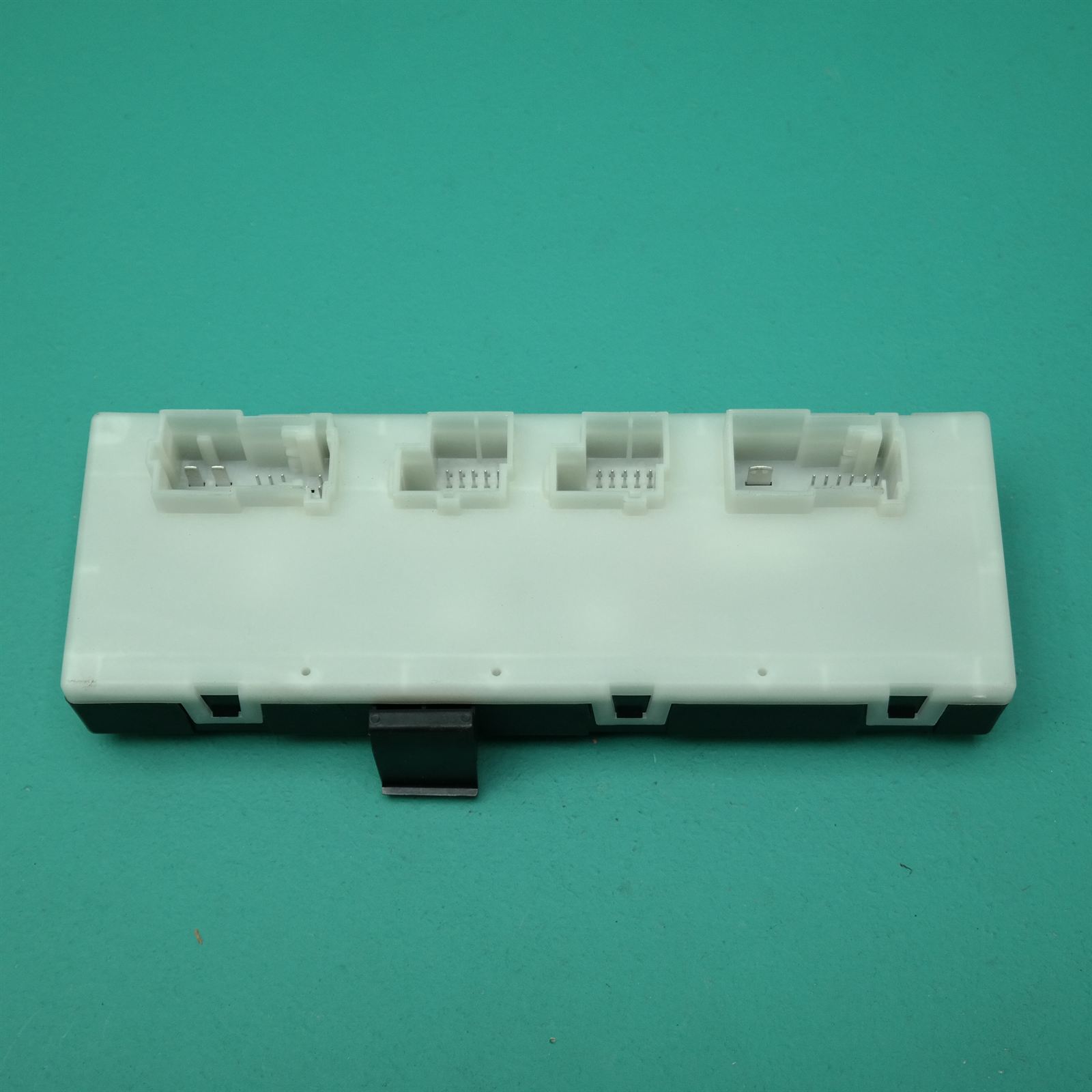 ECU G20 # Tailgate lift module # (DB3) *61-25* 9.451.478 2 ECU G20 # Tailgate lift module # (DB3) *61-25* 9.451.478 - Image 2