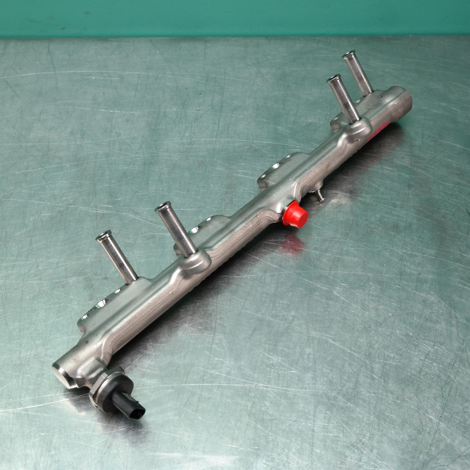 INJECTION RAIL G20 (633) *13-15* P4 2 INJECTION RAIL G20 (633) *13-15* P4 - Image 2