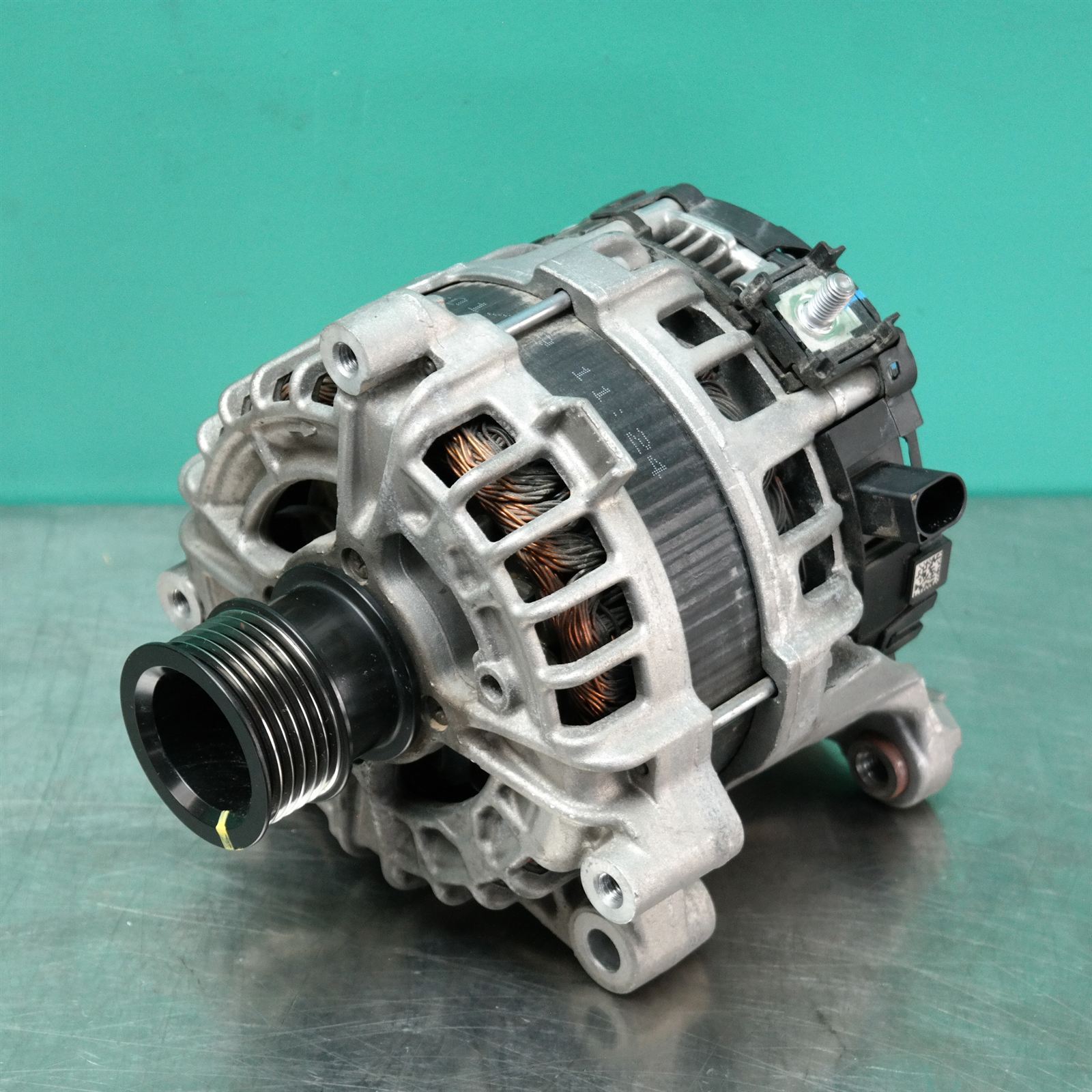 ALTERNATOR G05 (357) *12-20* 180A ALTERNATOR G05 (357) *12-20* 180A