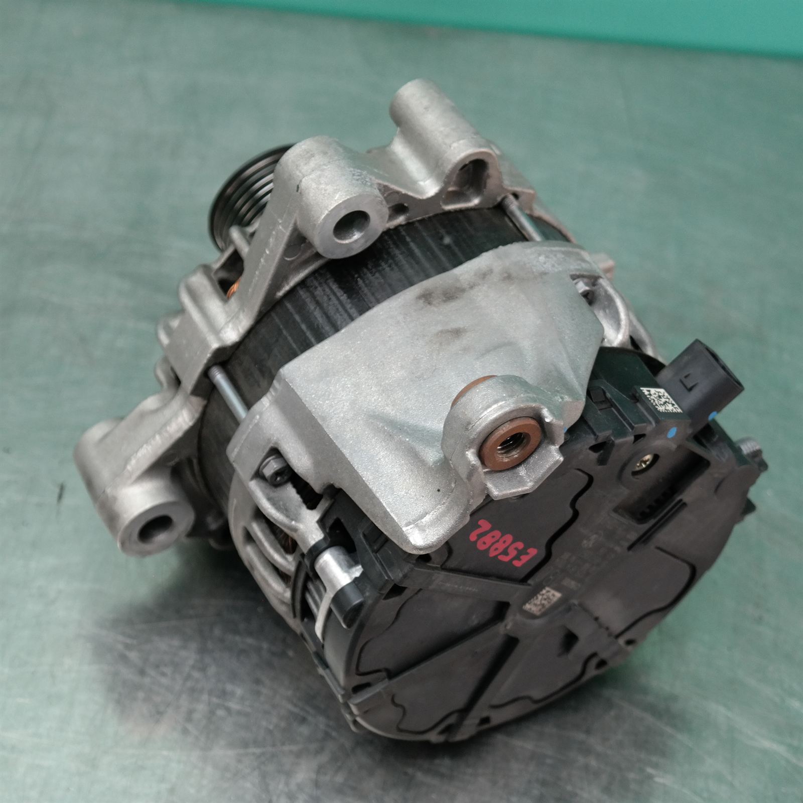 ALTERNATOR G05 (357) *12-20* 180A 3 ALTERNATOR G05 (357) *12-20* 180A - Image 3