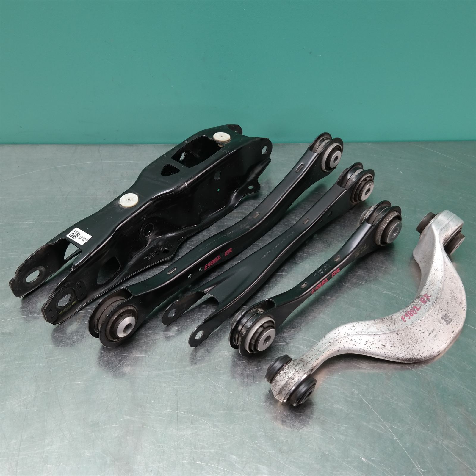 RIGHT REAR TRAILING ARM G05 5 (030) 6 (031) 7 (022) 8 (018) 9 (037) *33-30* RIGHT REAR TRAILING ARM G05 5 (030) 6 (031) 7 (022) 8 (018) 9 (037) *33-30*