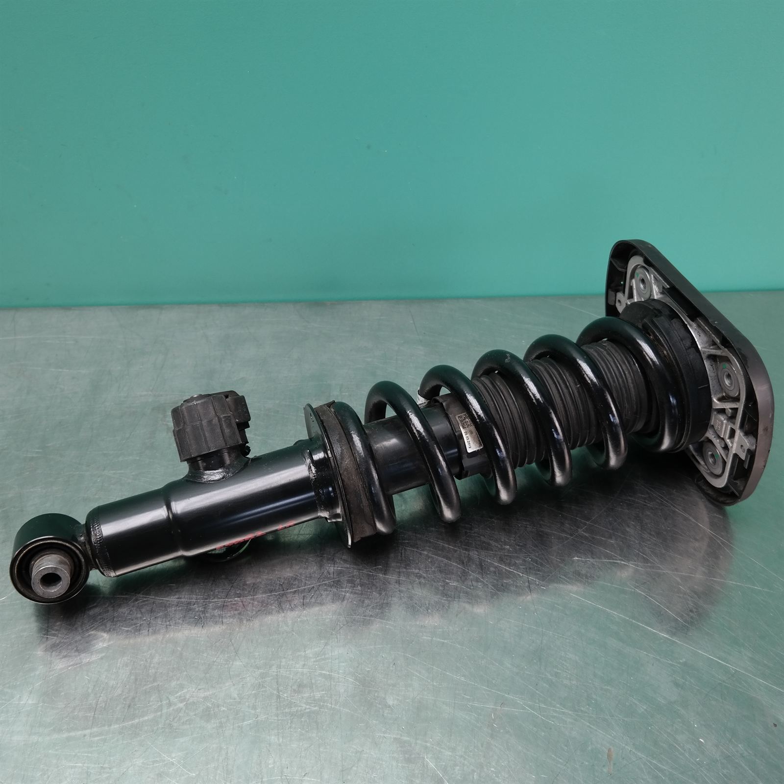 LEFT REAR STRUT G05 (023) *33-45* 3 LEFT REAR STRUT G05 (023) *33-45* - Image 3