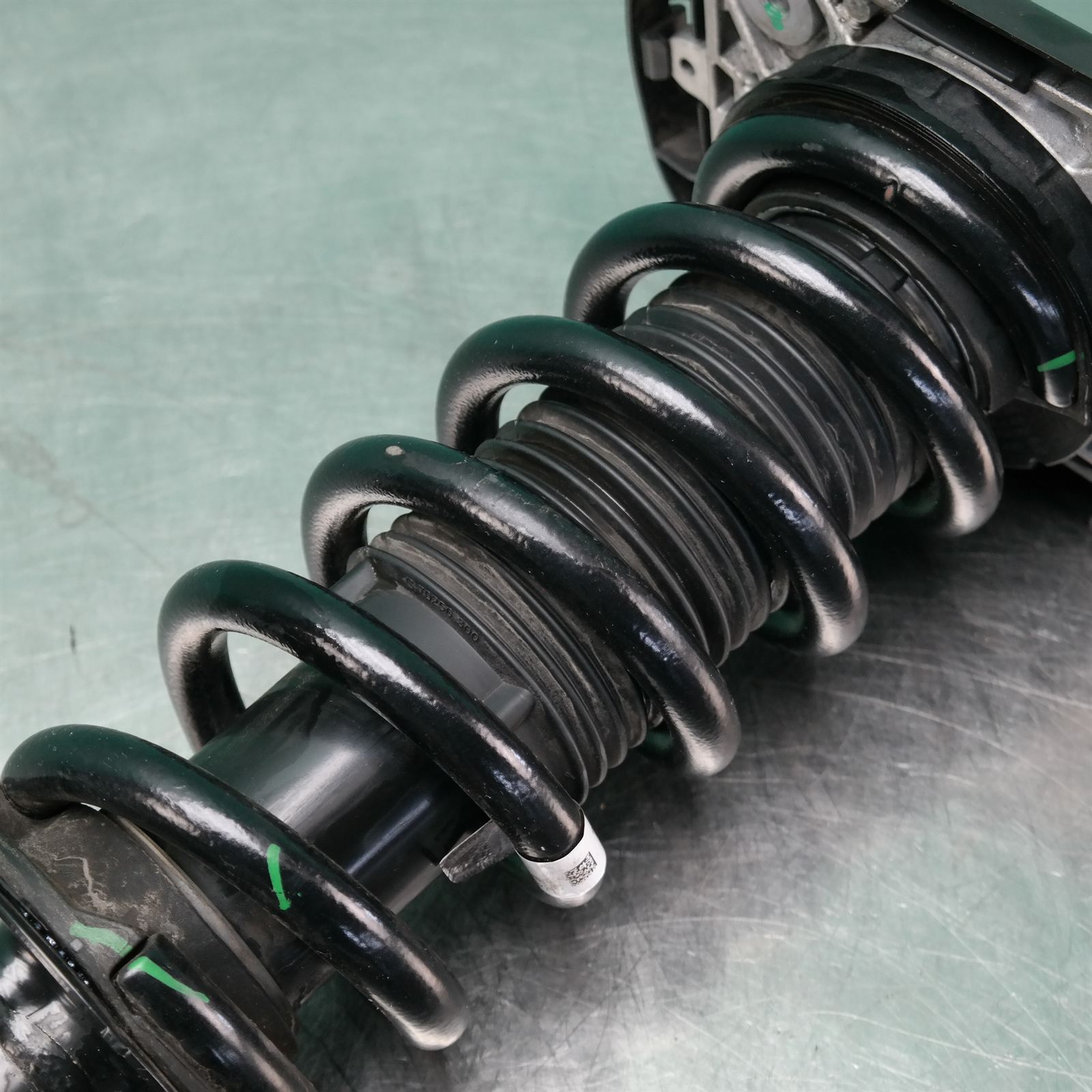 RIGHT REAR STRUT G05 (024) *33-45* 4 RIGHT REAR STRUT G05 (024) *33-45* - Image 4