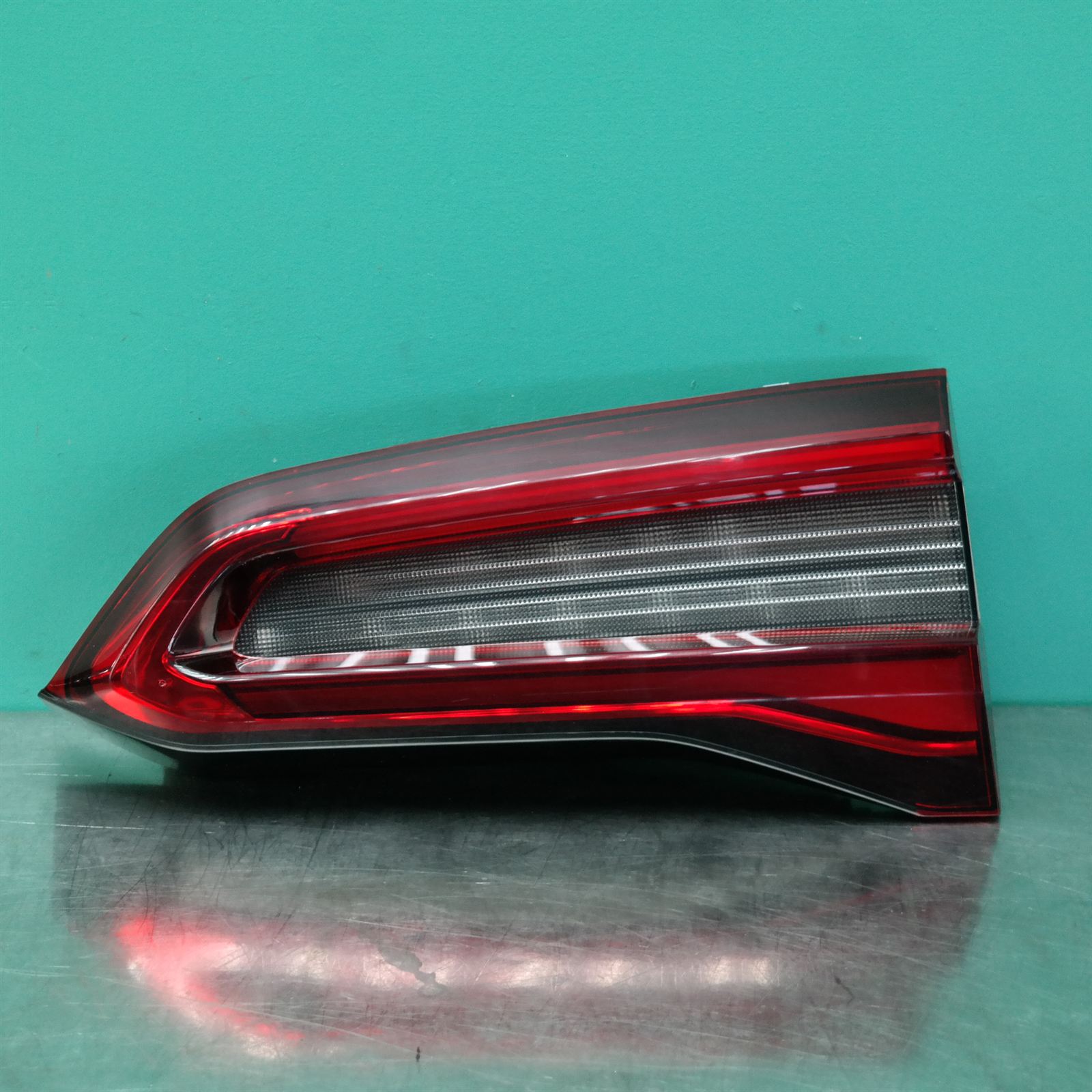 REAR GARNISH G05 (996) *63-20* R REAR GARNISH G05 (996) *63-20* R