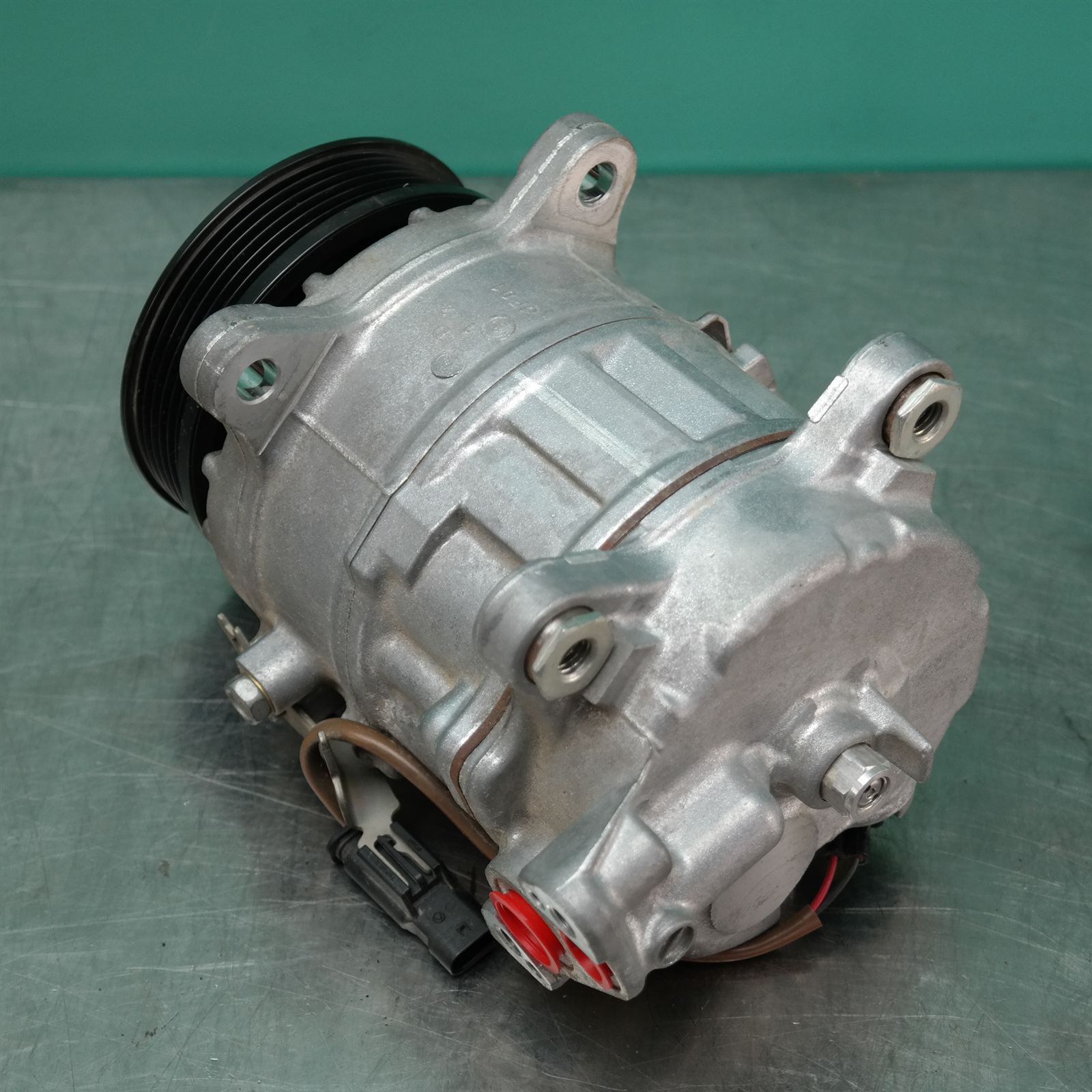 A/C COMPRESSOR G05 (656) *64-50* 3 A/C COMPRESSOR G05 (656) *64-50* - Image 3