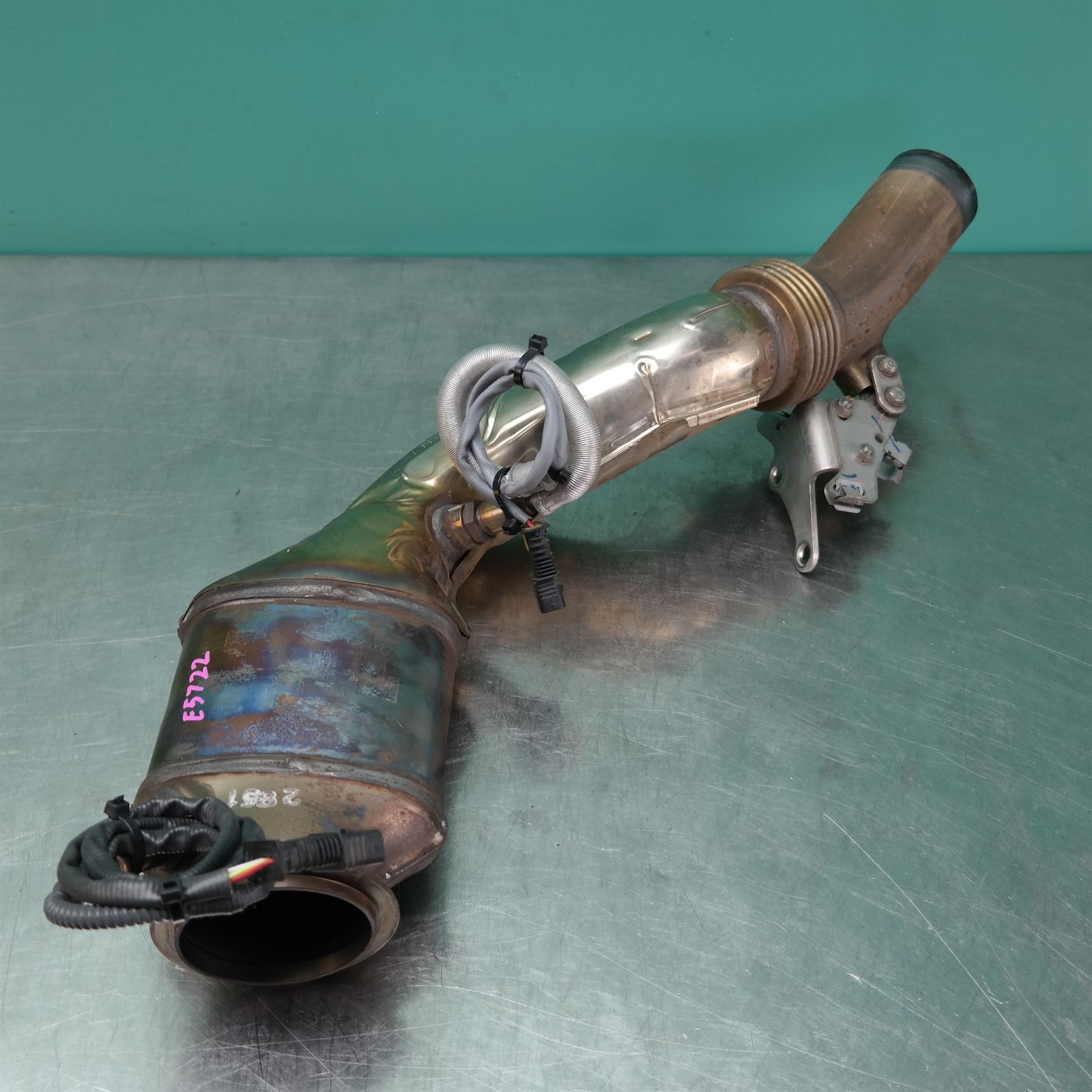 CATALYTIC CONVERTER F30 (041) *18-10* M3 LH CATALYTIC CONVERTER F30 (041) *18-10* M3 LH