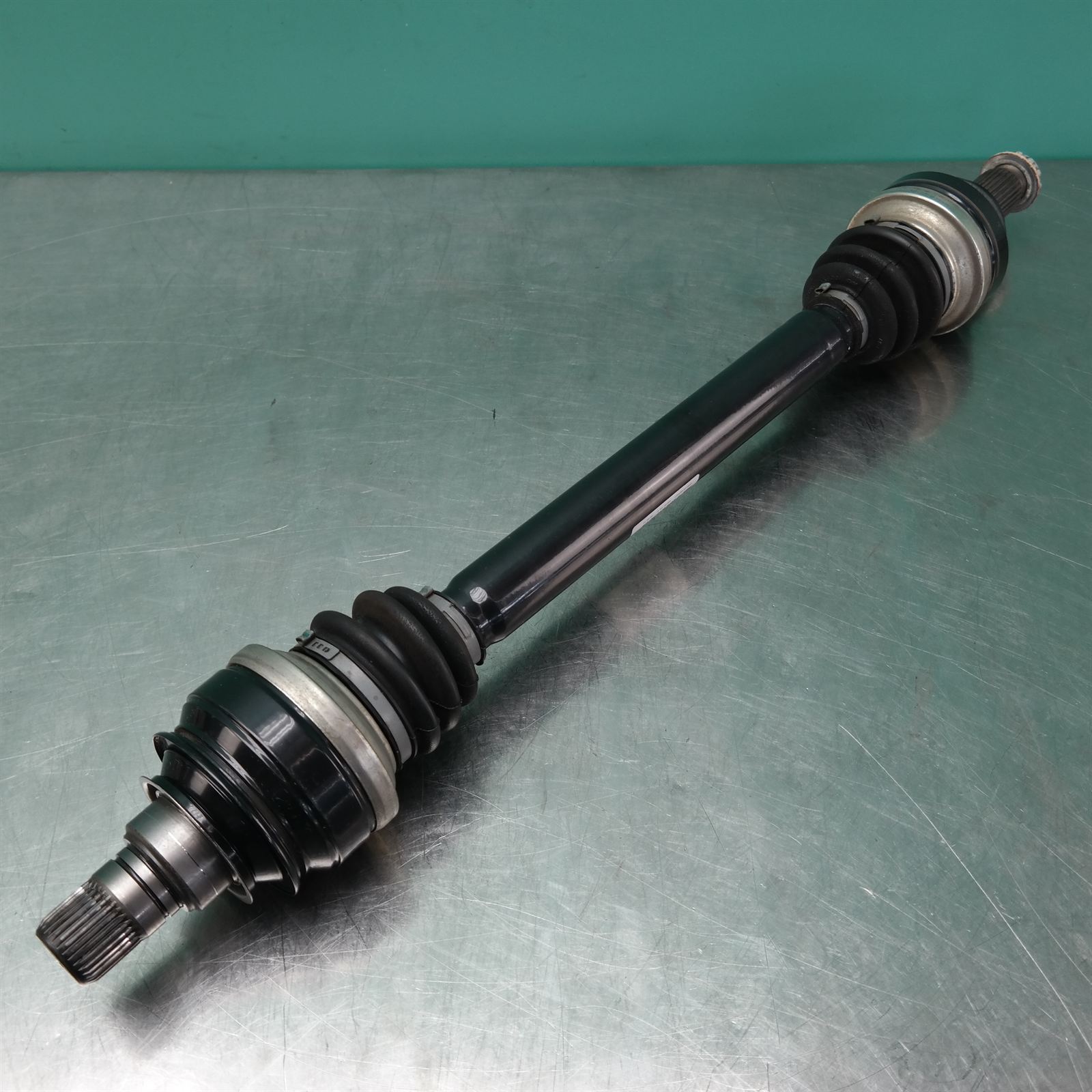 LEFT DRIVESHAFT F30 (615) *33-25* M3 2 LEFT DRIVESHAFT F30 (615) *33-25* M3 - Image 2