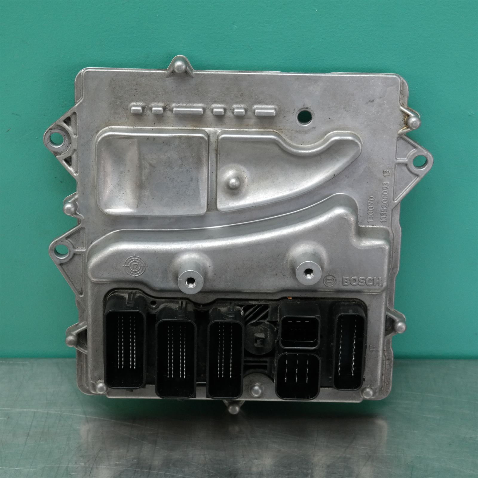 ECU F30 # Engine ECU # (530) *12-10* M3 ECU F30 # Engine ECU # (530) *12-10* M3