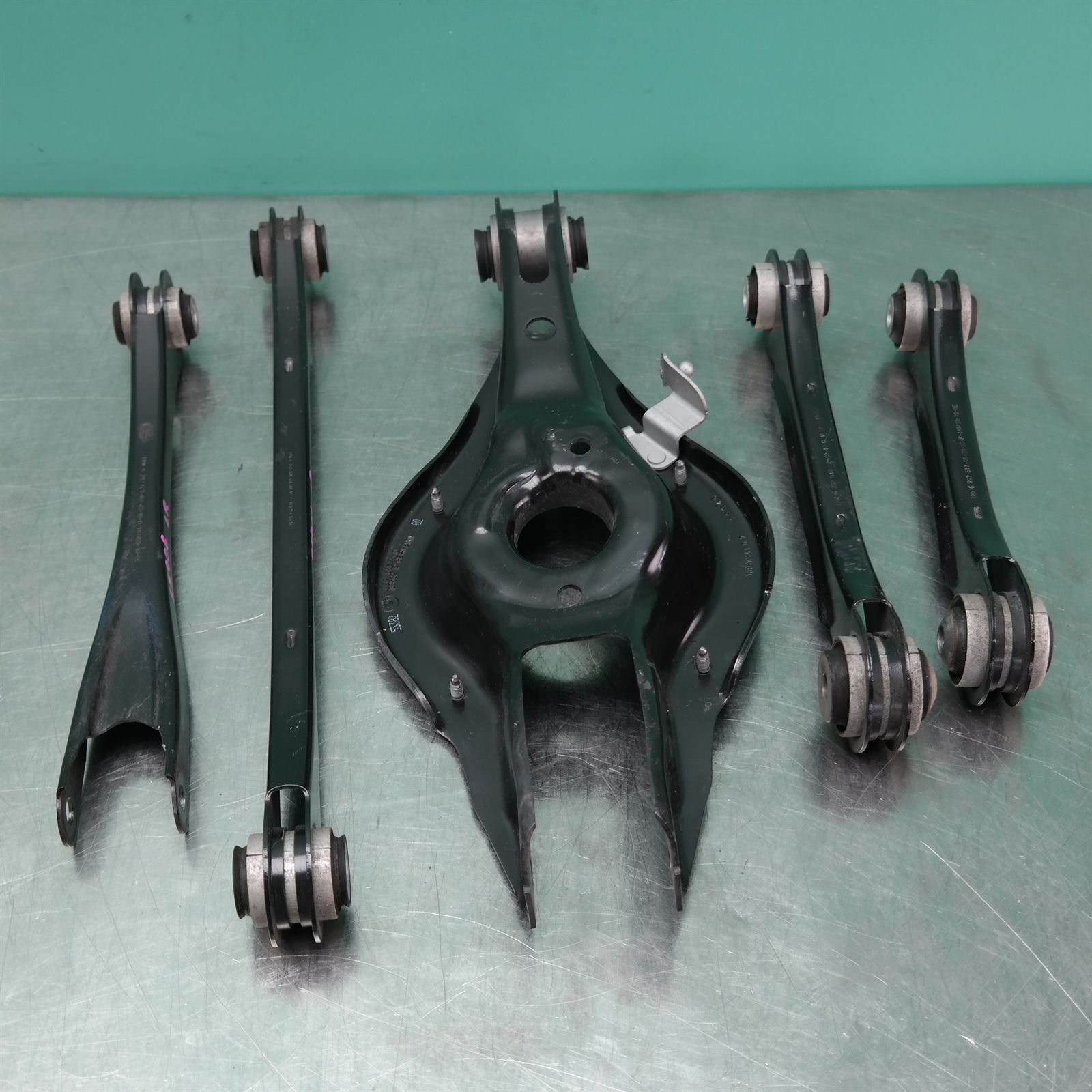 LEFT REAR TRAILING ARM F32/F33/F36, 09/13-12/20 LEFT REAR TRAILING ARM F32/F33/F36, 09/13-12/20