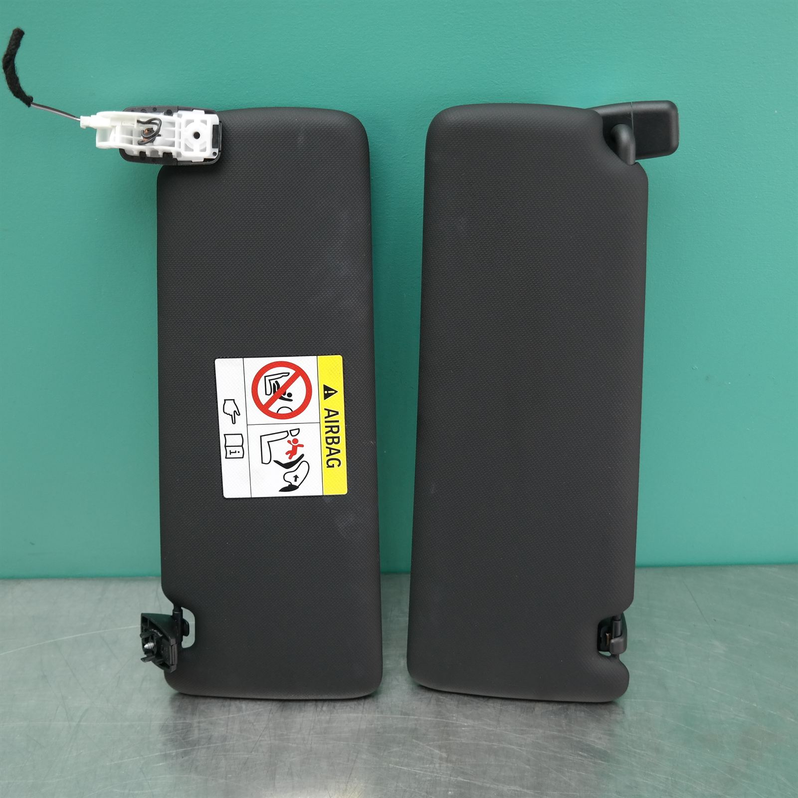 SUN VISOR F32 (313) (314) *51-40* 2 SUN VISOR F32 (313) (314) *51-40* - Image 2