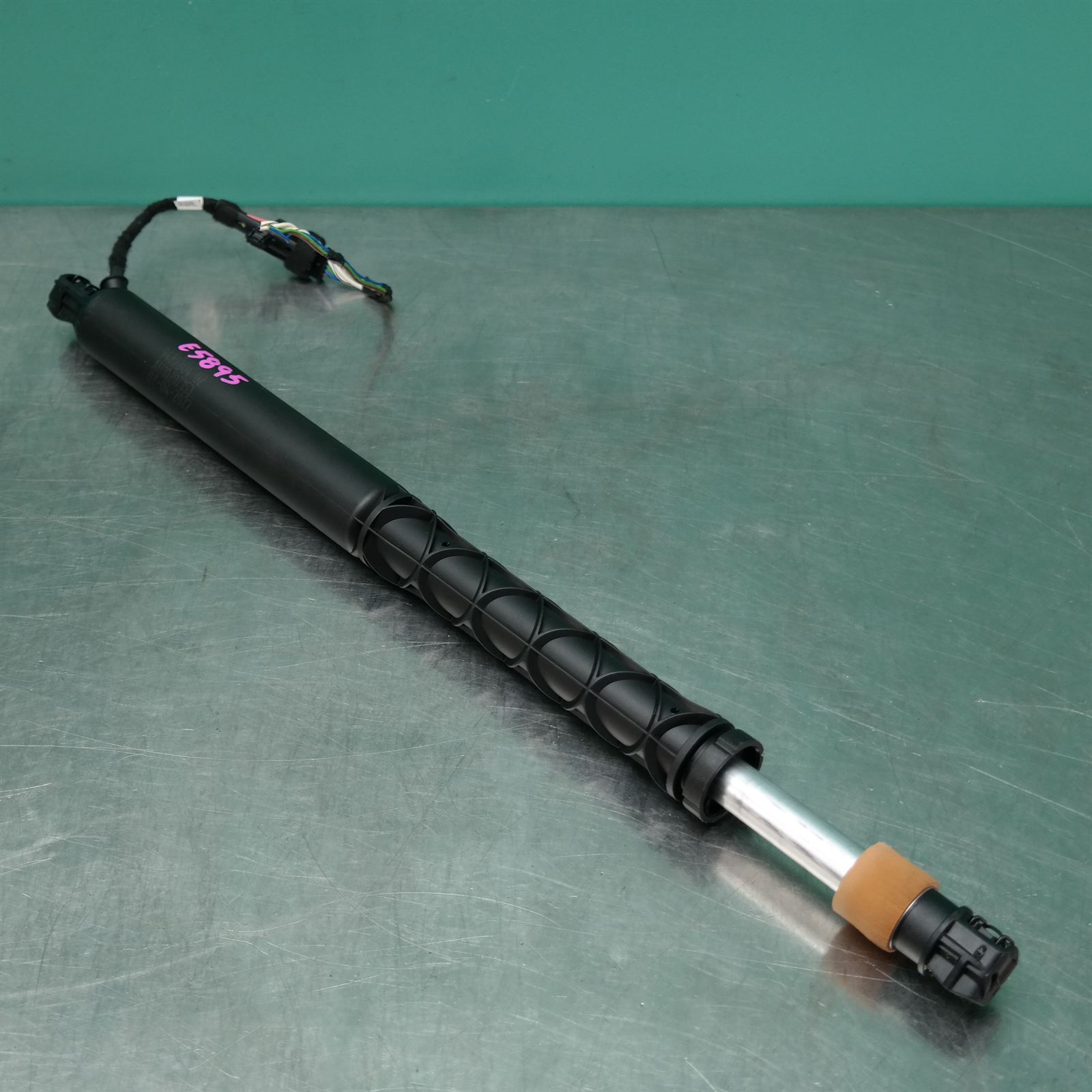 HATCH STRUT G05 # Lower Tailgate # (804) *41-60* HATCH STRUT G05 # Lower Tailgate # (804) *41-60*