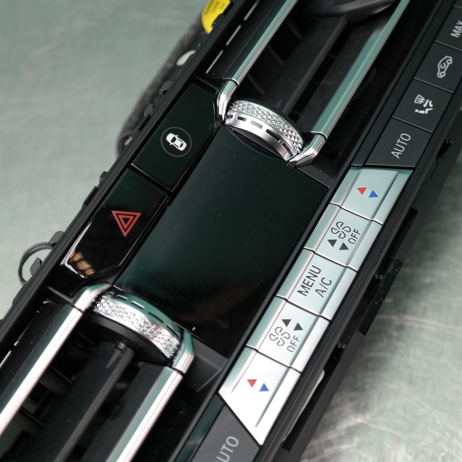 HEATER/AC CONTROLS G05 (412) *64-20* 4 HEATER/AC CONTROLS G05 (412) *64-20* - Image 4
