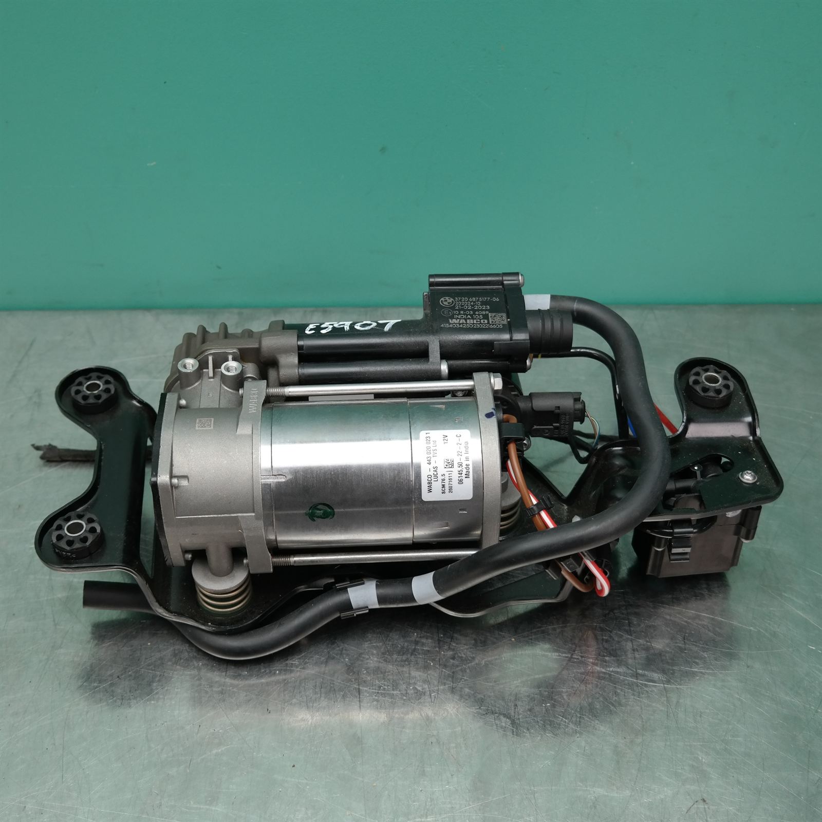 AIR RIDE COMPRESSOR F15 (177) *33-50* AIR RIDE COMPRESSOR F15 (177) *33-50*