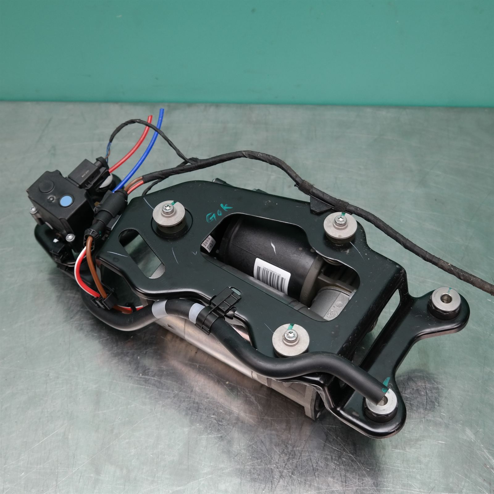 AIR RIDE COMPRESSOR F15 (177) *33-50* 3 AIR RIDE COMPRESSOR F15 (177) *33-50* - Image 3