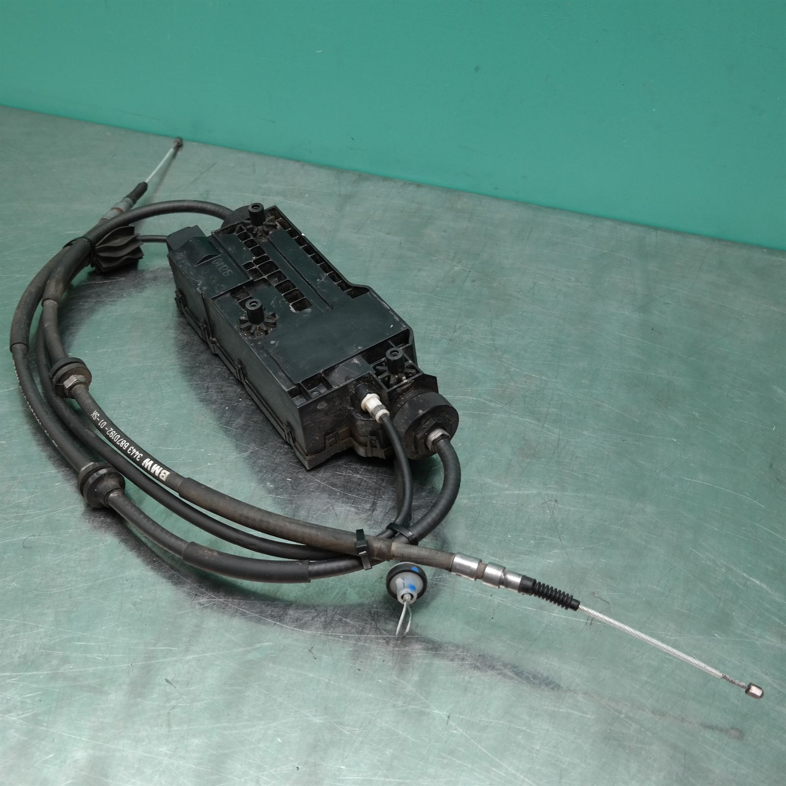 HANDBRAKE ACTUATOR F15 (220) *34-30* 3 HANDBRAKE ACTUATOR F15 (220) *34-30* - Image 3