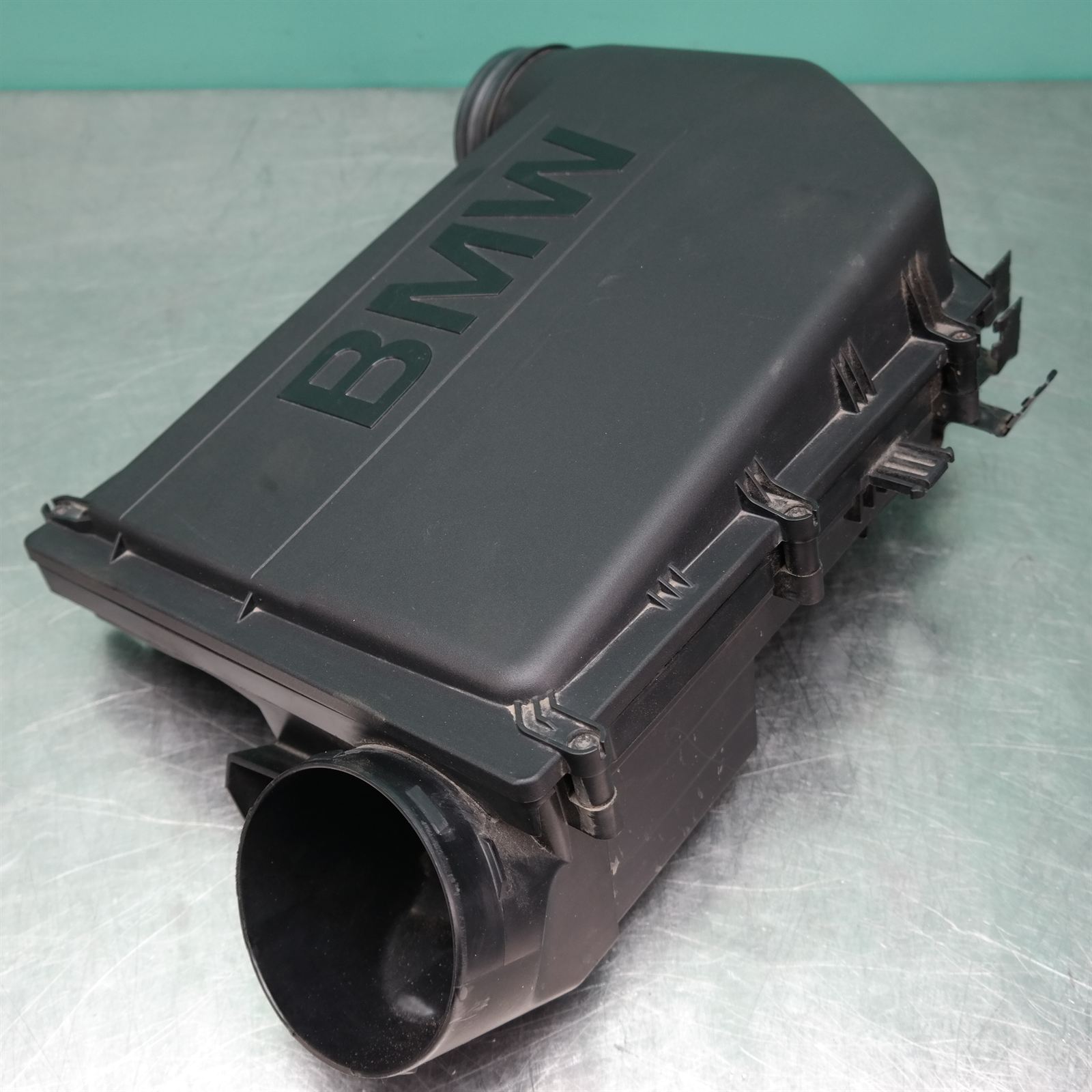 AIR CLEANER/BOX F15 (564) *13-20* 2 AIR CLEANER/BOX F15 (564) *13-20* - Image 2