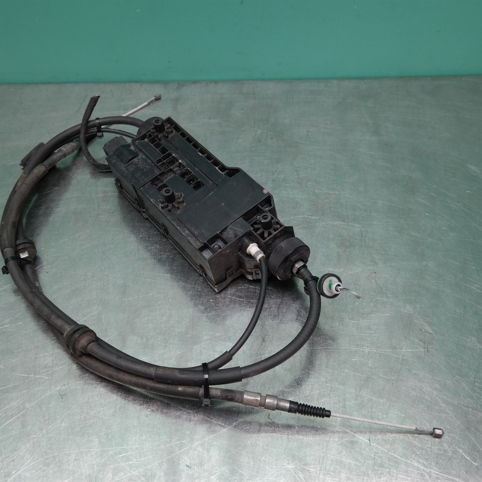 HANDBRAKE ACTUATOR F15 (220) *34-30* 3 HANDBRAKE ACTUATOR F15 (220) *34-30* - Image 3