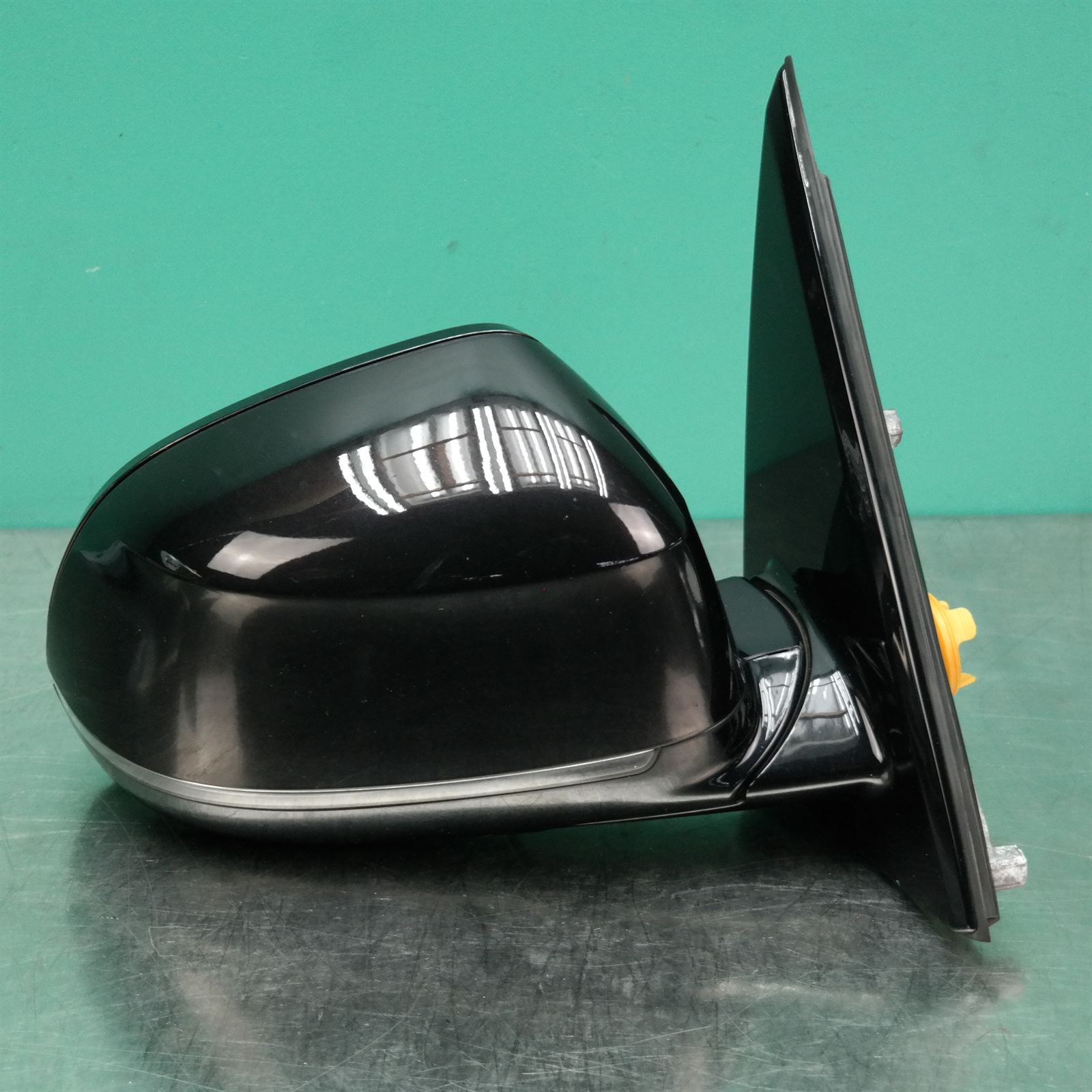 RIGHT DOOR MIRROR F15 (062) *51-07* RIGHT DOOR MIRROR F15 (062) *51-07*